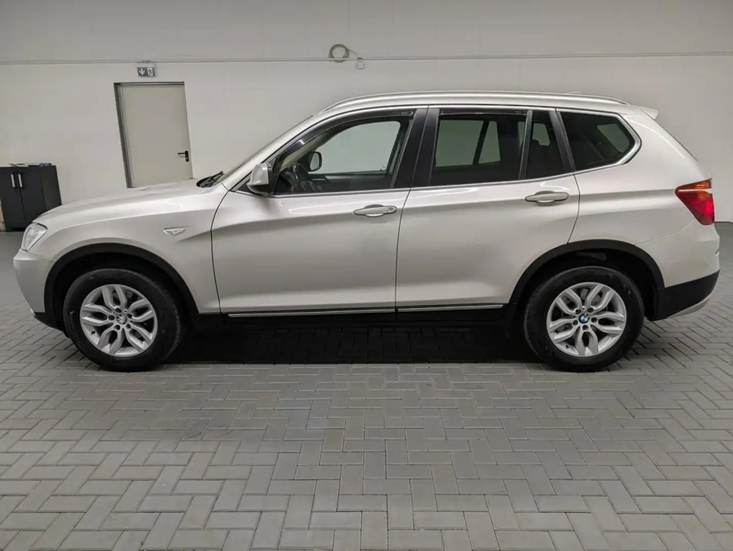BMW X3 xDrive 20d Für Gewerbe, Ex-/Import Plateado - 2