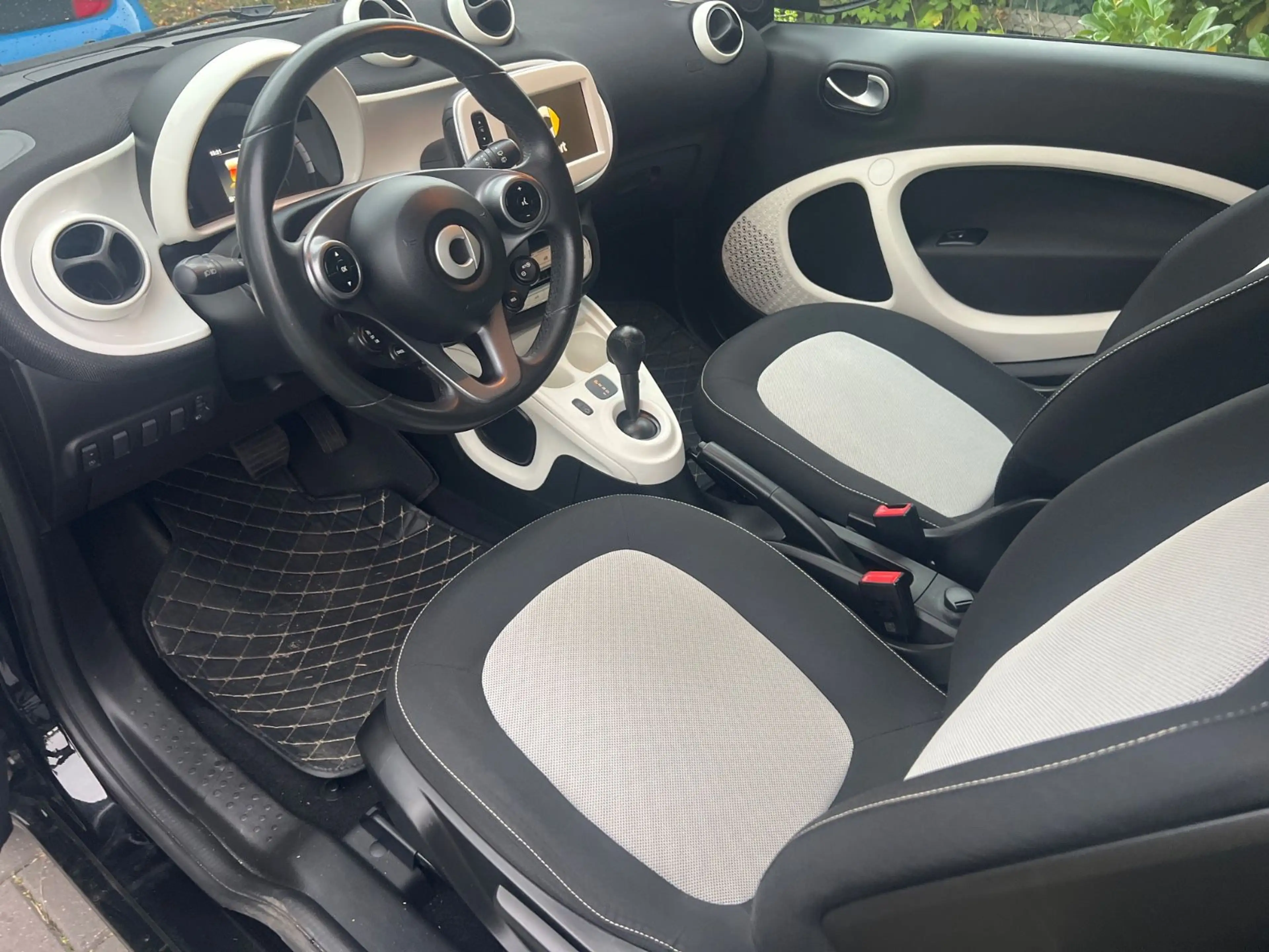 smart forTwo — photo 2