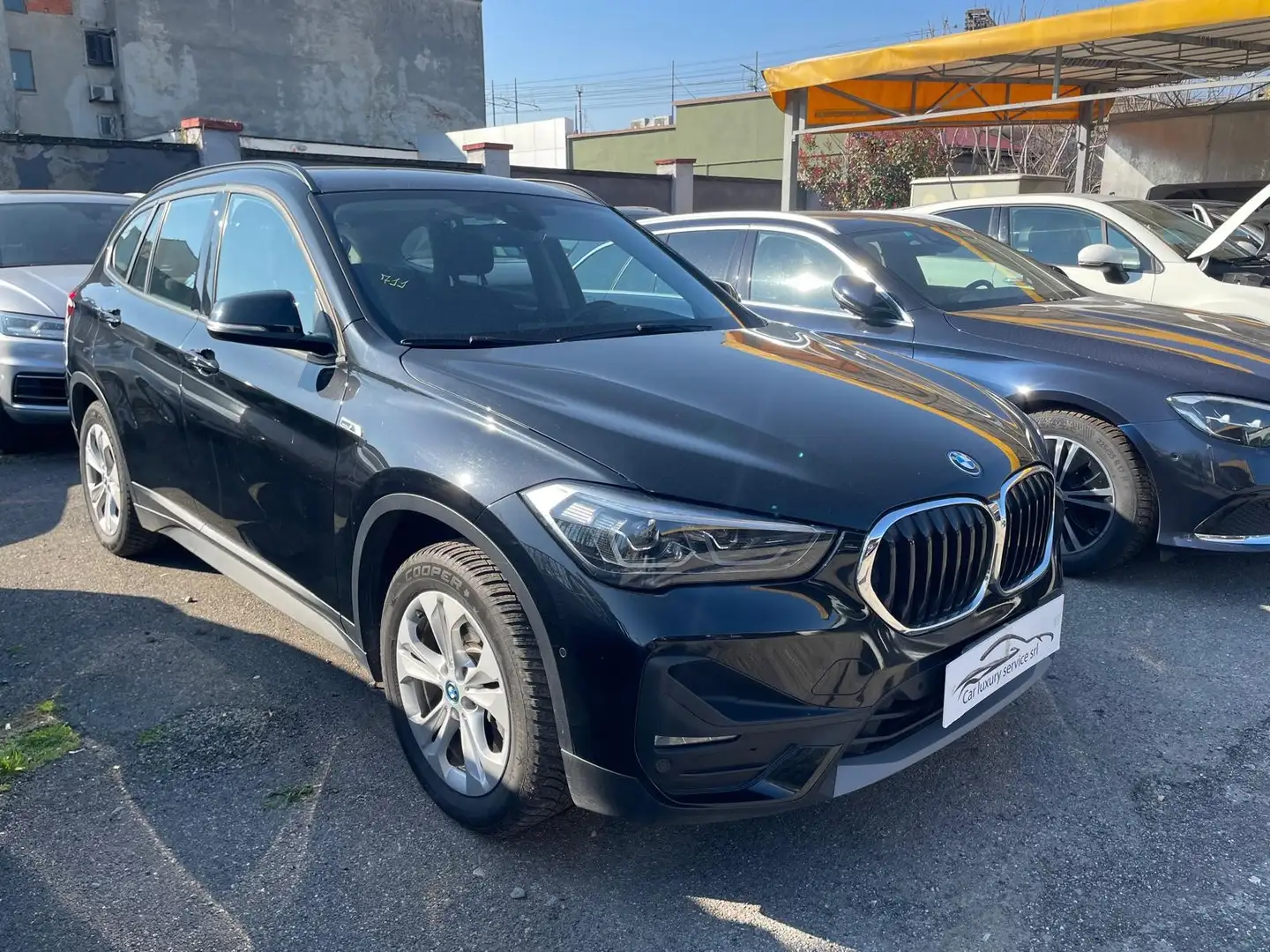 BMW X1 X1 xdrive25e Business Advantage auto OK NEOPATENTE Zwart - 1