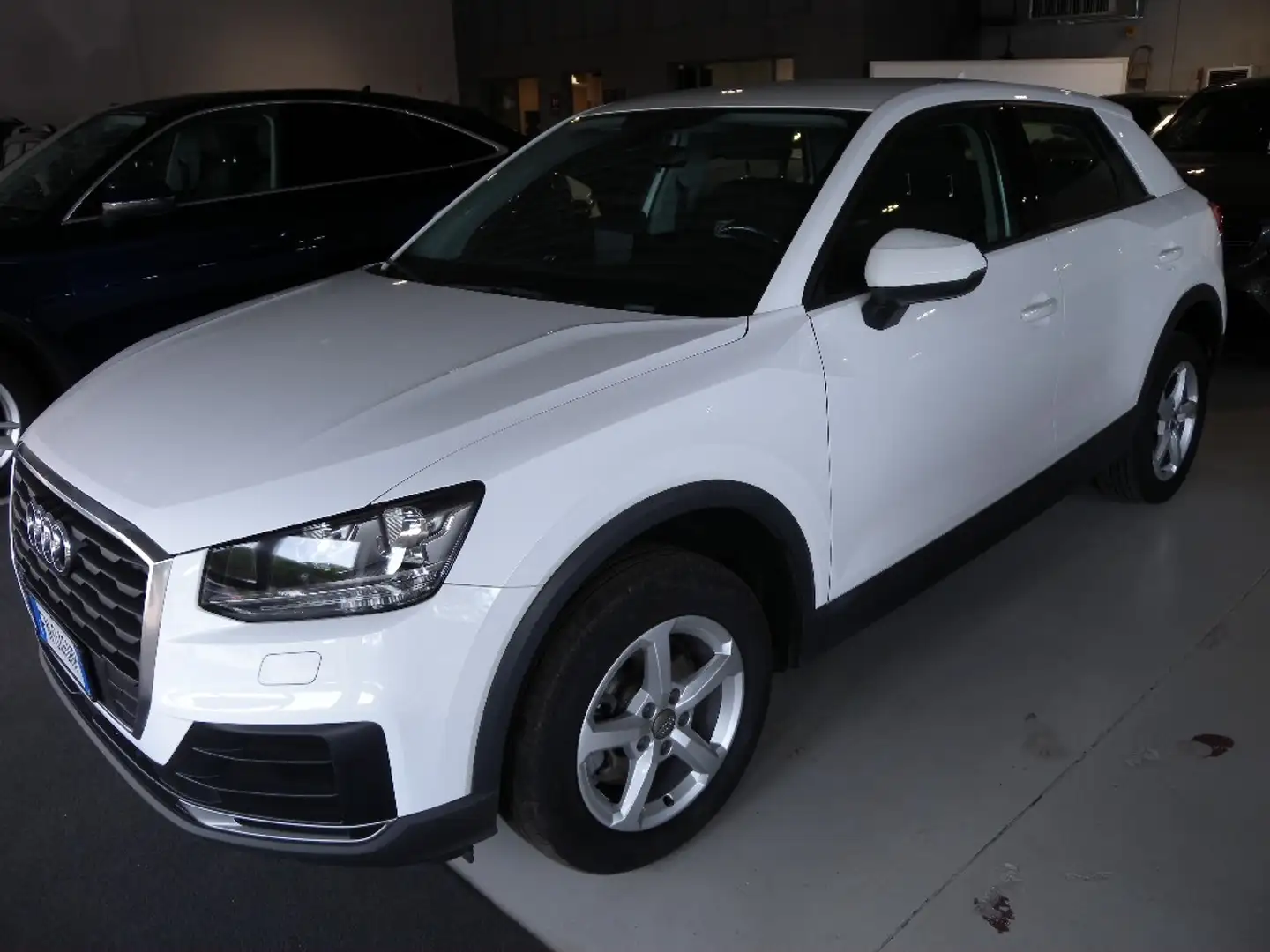 Audi Q2 1.6 TDI Business Bianco - 2