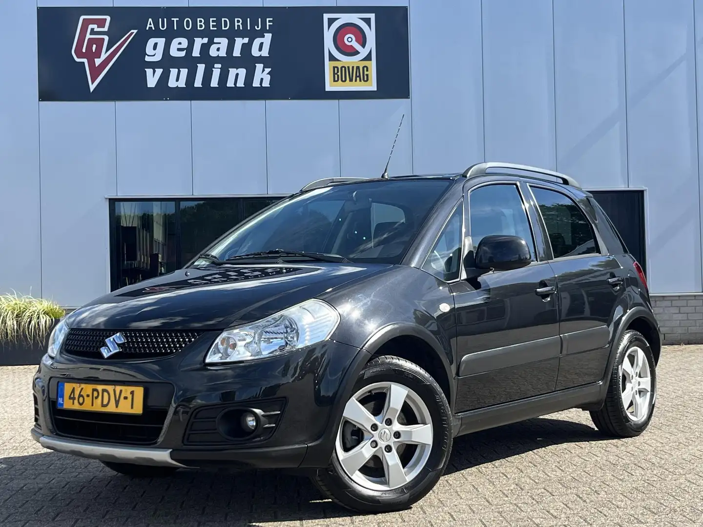 Suzuki SX4 1.6 Exclusive STOELVERW PDC TREKHAAK Zwart - 1