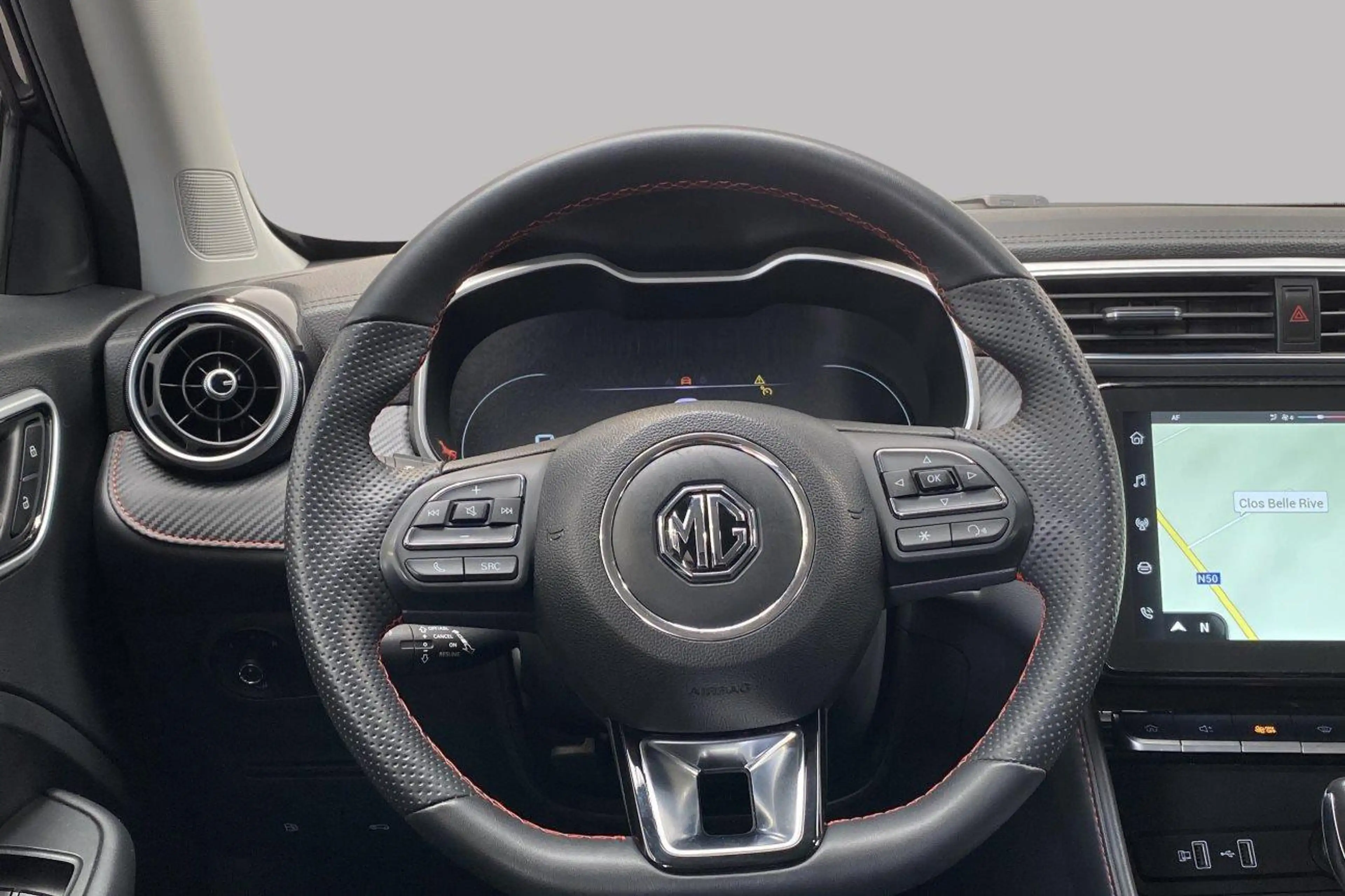 MG ZS LUXURY — photo 12