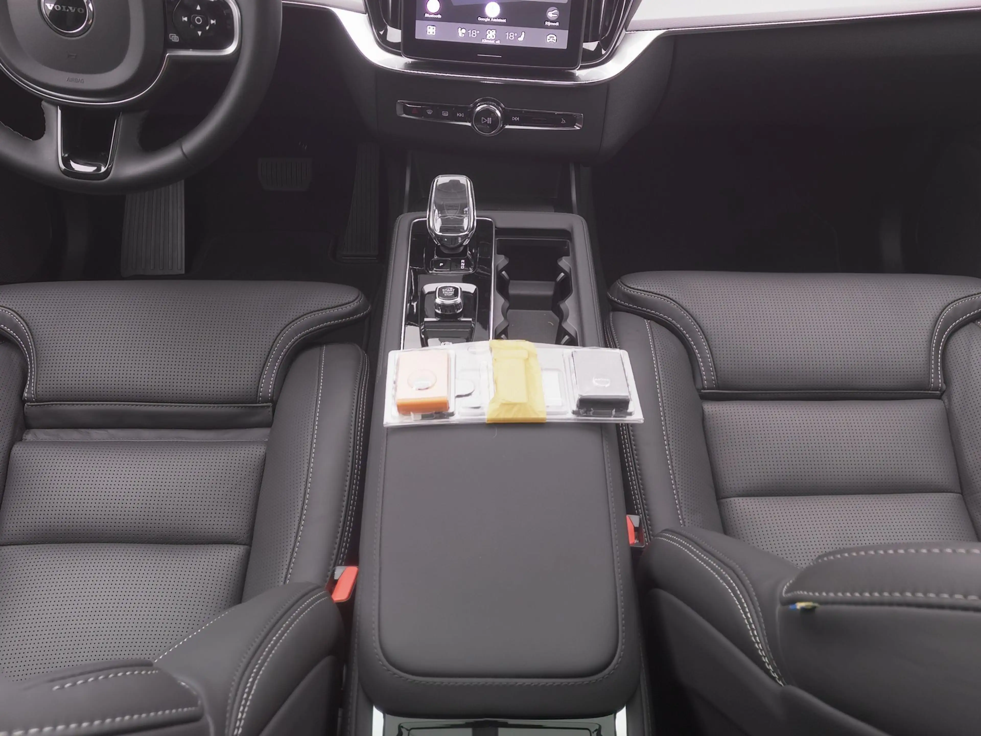 Volvo XC90 2.0 T8 Plug-in hybrid AWD Ultra Black Edition 7-Pe — photo 12