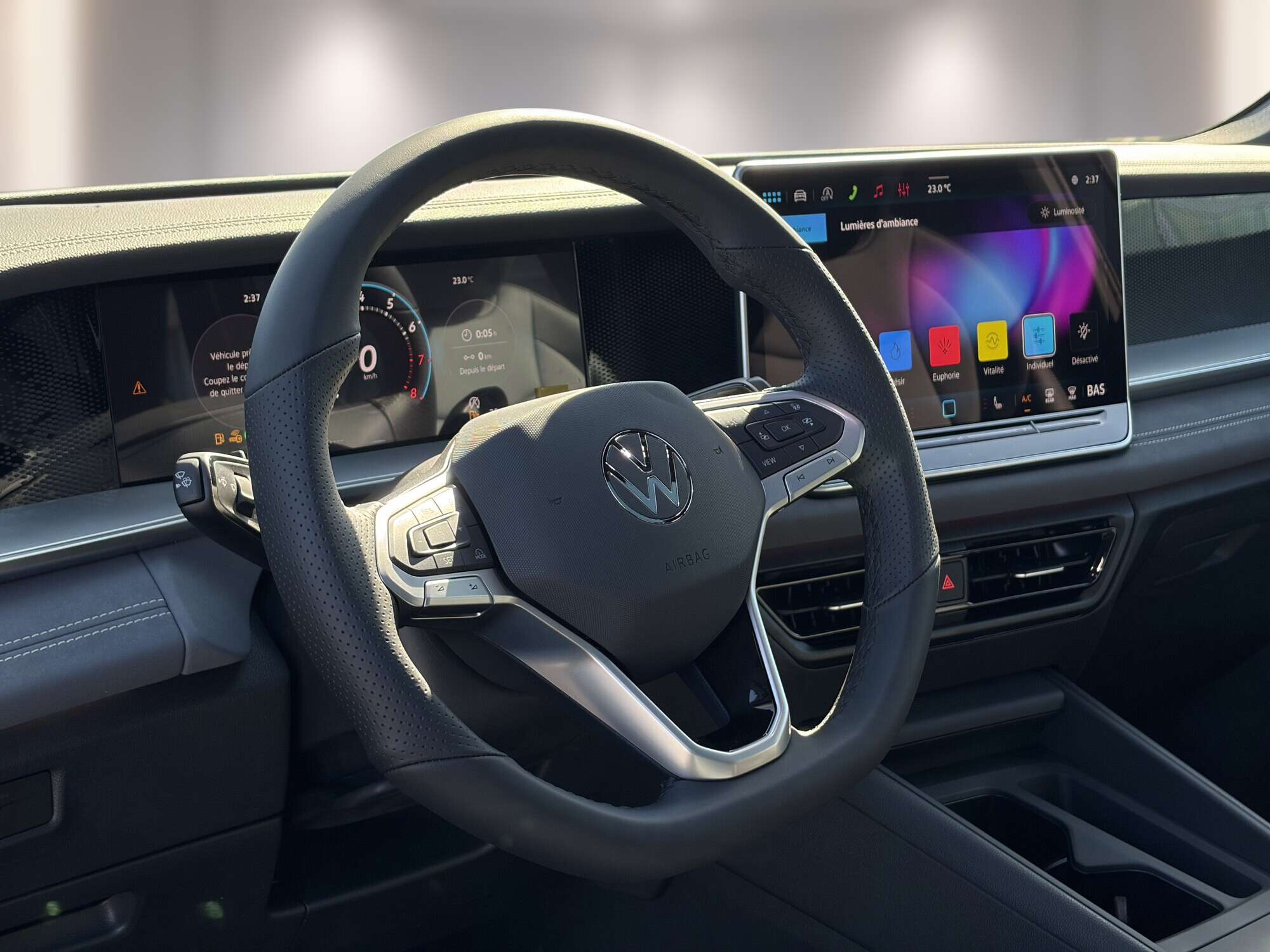 2026 Volkswagen Tiguan COMFORTLINE R-LINE ÉDITION NOIRE — снимка 3