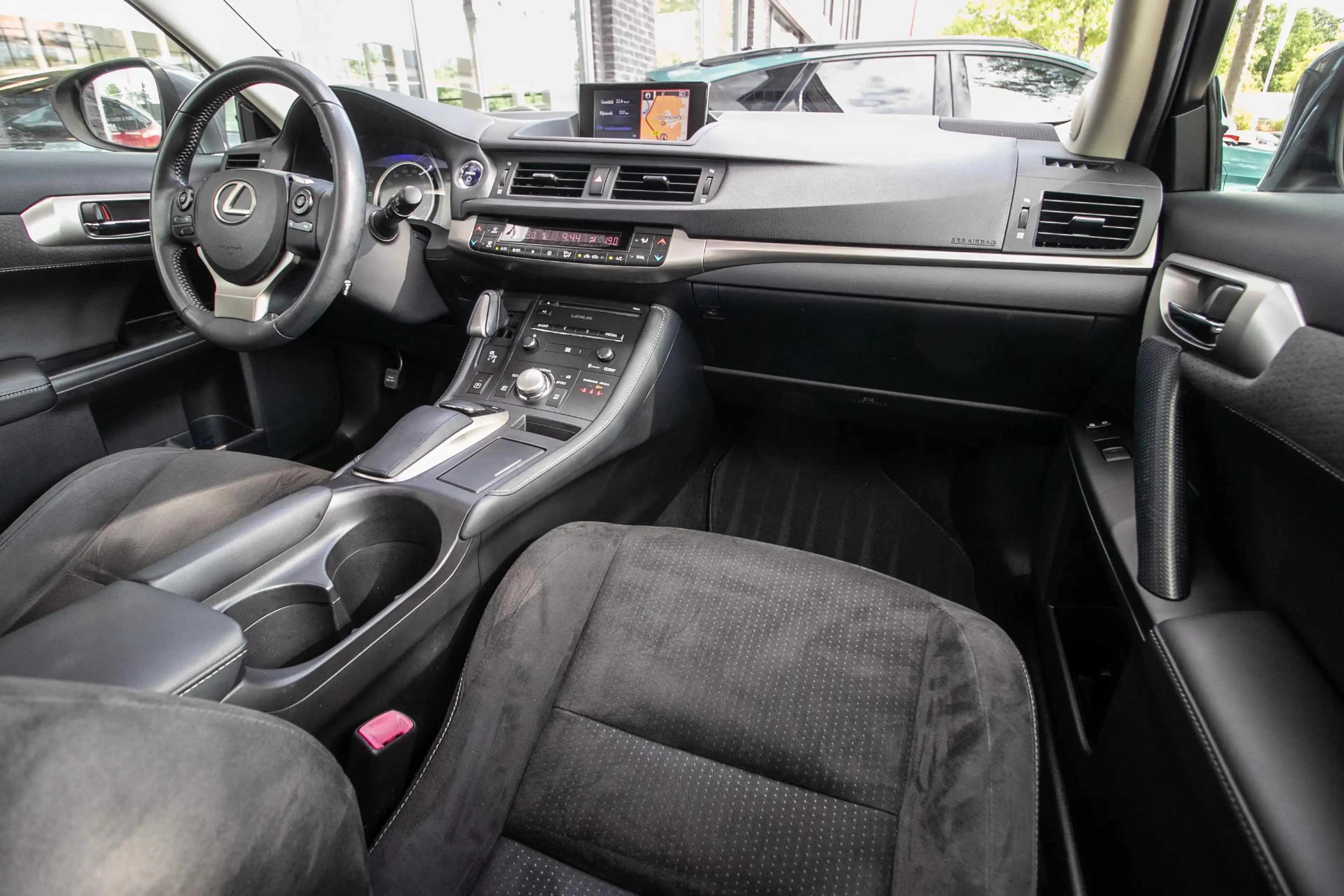 Lexus CT 200h Business Line — photo 3