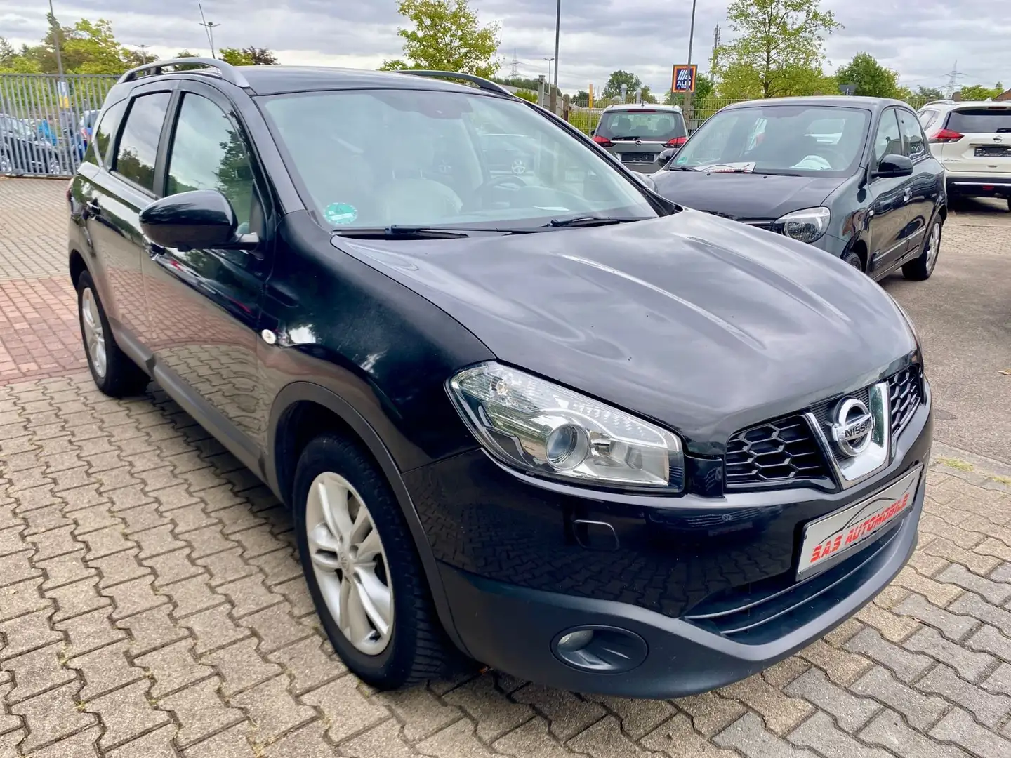 Nissan Qashqai+2 Qashqai +2 Tekna/ Große Inspektion frisch Negro - 1