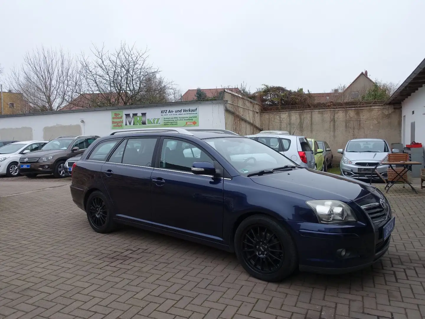 Toyota Avensis Kombi 1.8 Sol, EU4, 1.Hand, WRäder !! Blau - 1