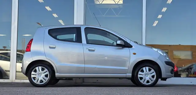 Nissan Pixo view 5
