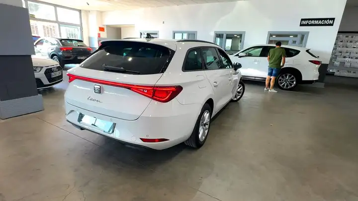 SEAT León 2.0 TDI S&S Style Go 2021, foto 8