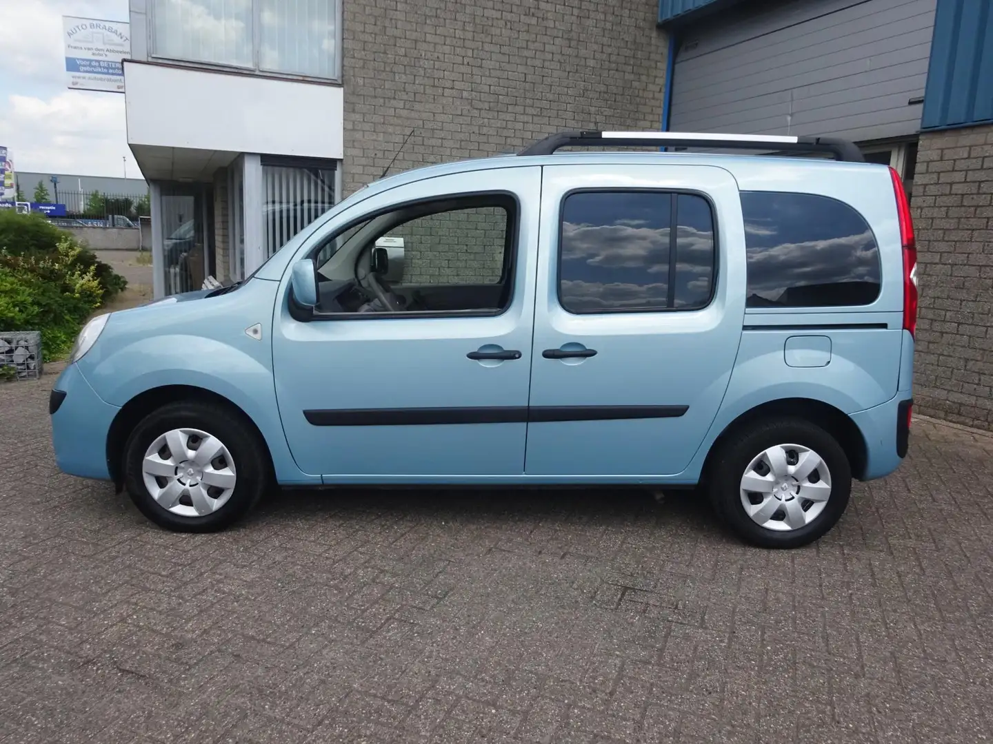 Renault Kangoo Family 1.6-16V Expression rolstoelbus Blauw - 2