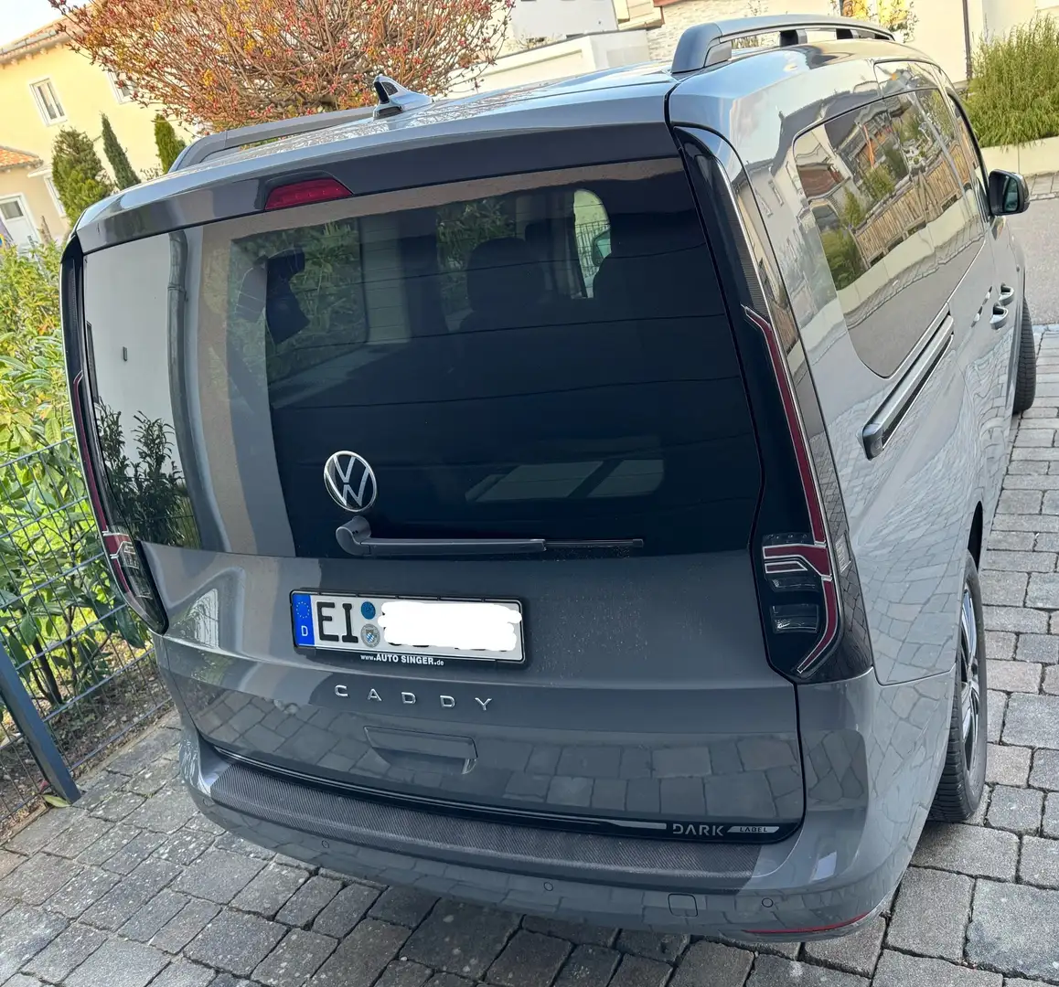 Volkswagen Caddy 1.5 TSI BMT (7-Si.) DSG Dark Label Maxi Grau - 2