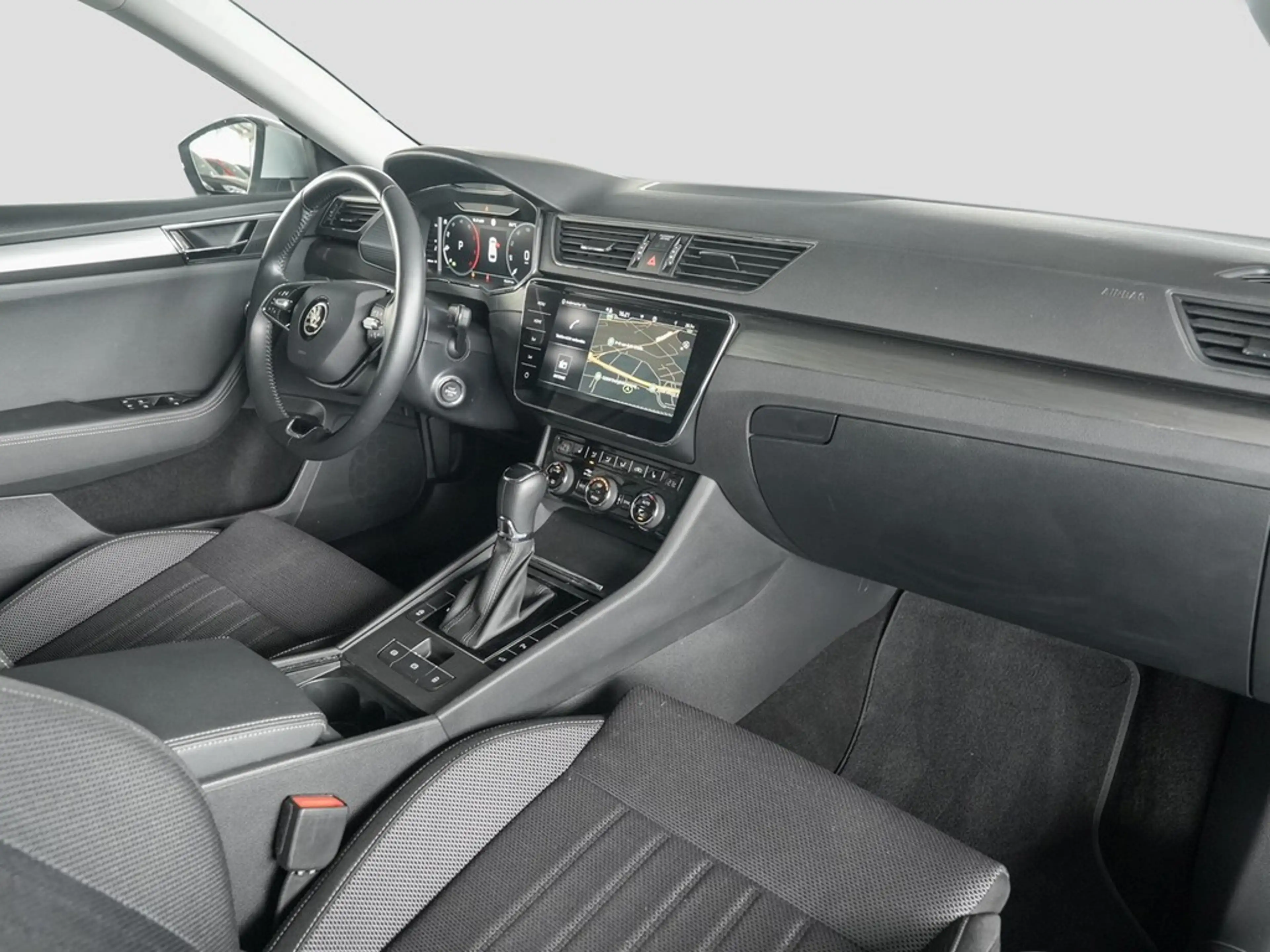 Skoda Superb Combi 2.0 TDI DSG Style AHK/Navi — photo 8