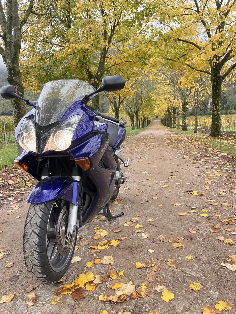 Honda VFR 800 V-TEC Modrá - 1