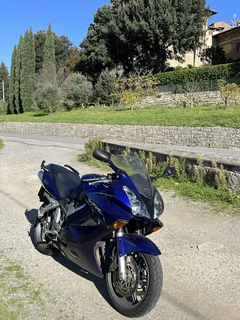 Honda VFR 800 V-TEC Modrá - 2