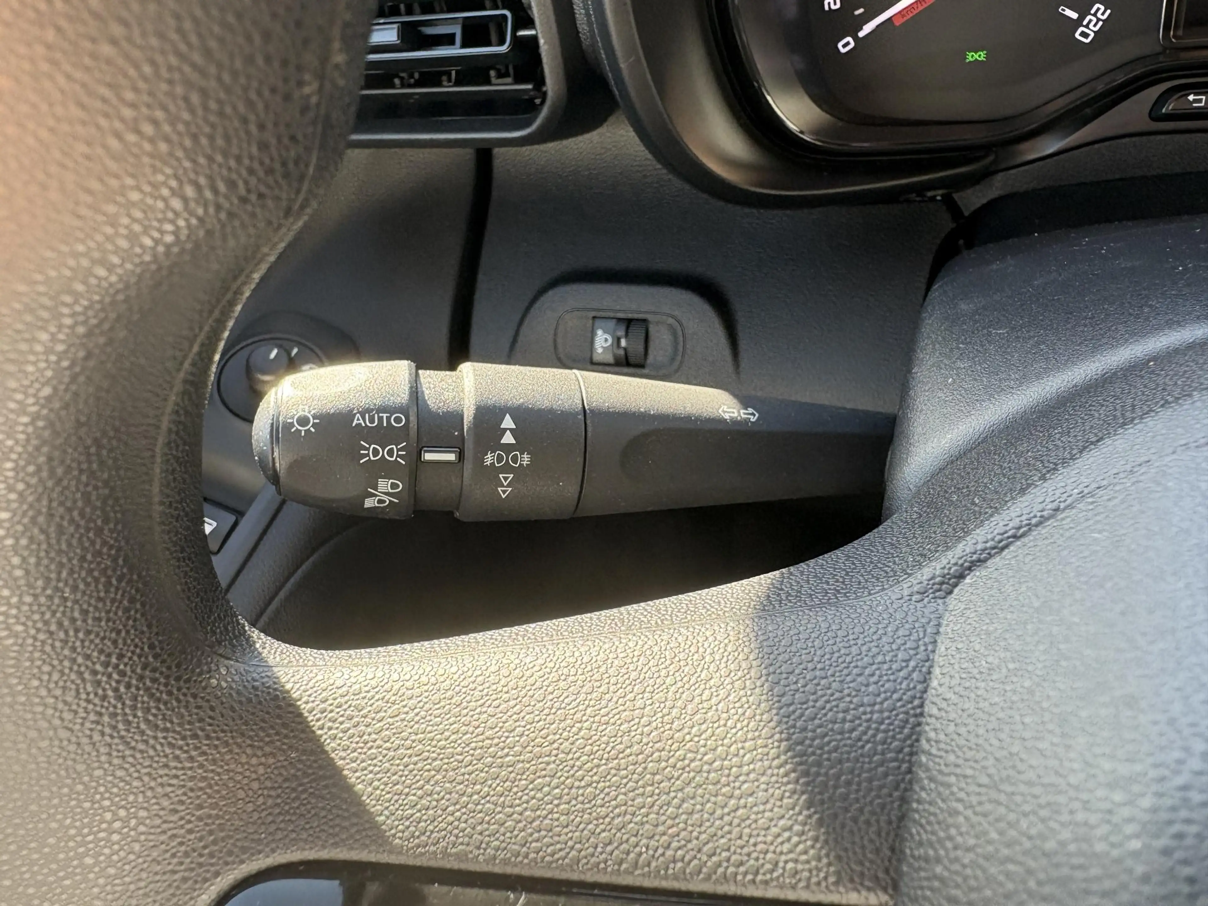 Toyota Proace City 1.5 D-4D COOL L2 ALL-SEASON 3-PERS AIRCO CRUISE BE — photo 25