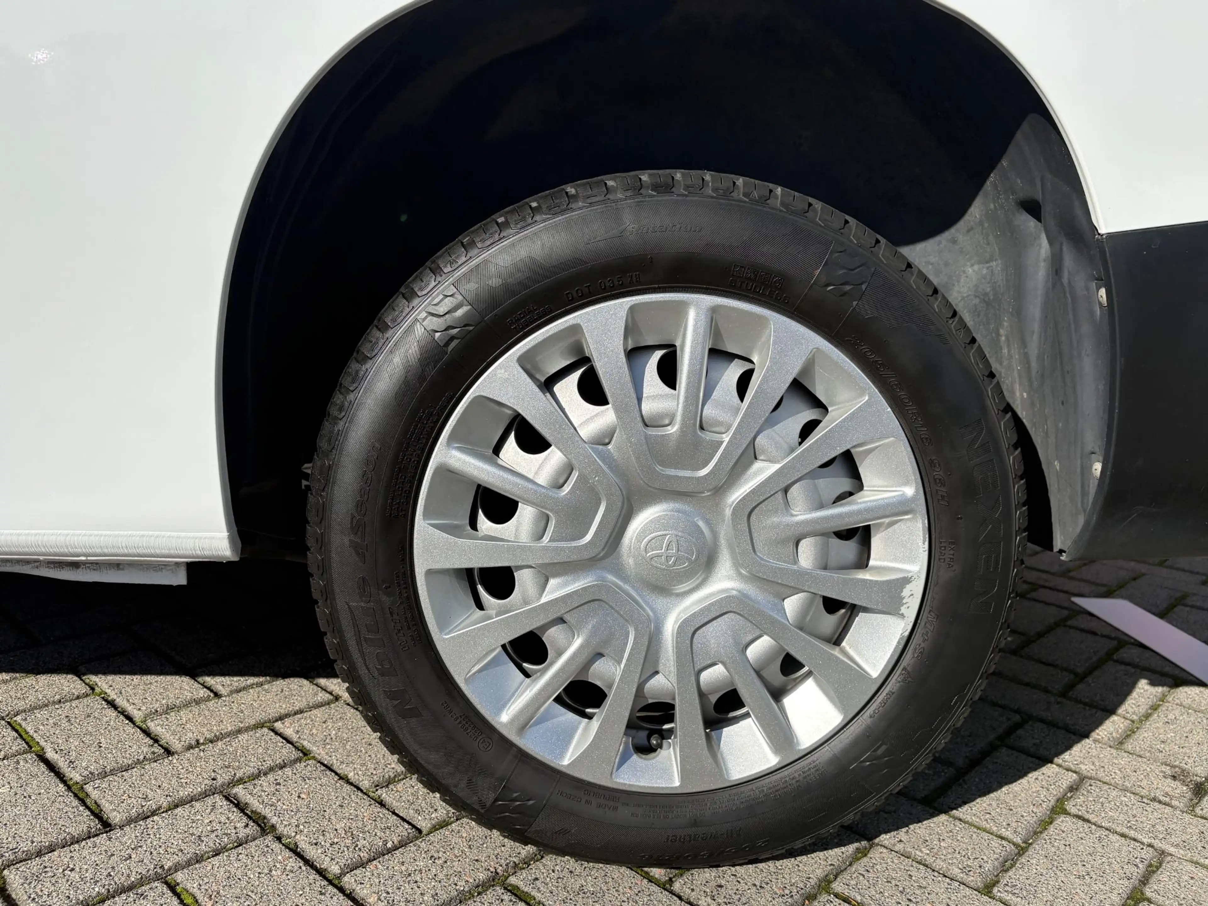 Toyota Proace City 1.5 D-4D COOL L2 ALL-SEASON 3-PERS AIRCO CRUISE BE — photo 12