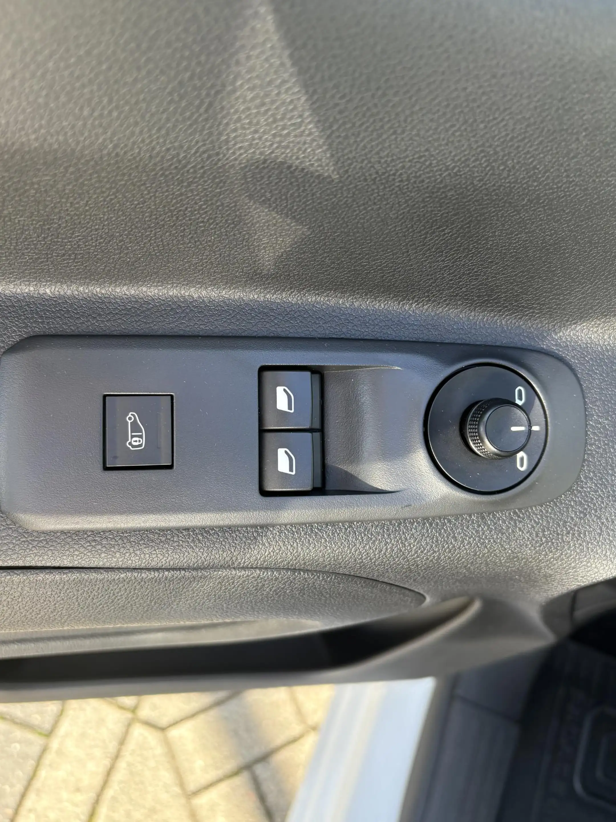 Toyota Proace City 1.5 D-4D COOL L2 ALL-SEASON 3-PERS AIRCO CRUISE BE — photo 17