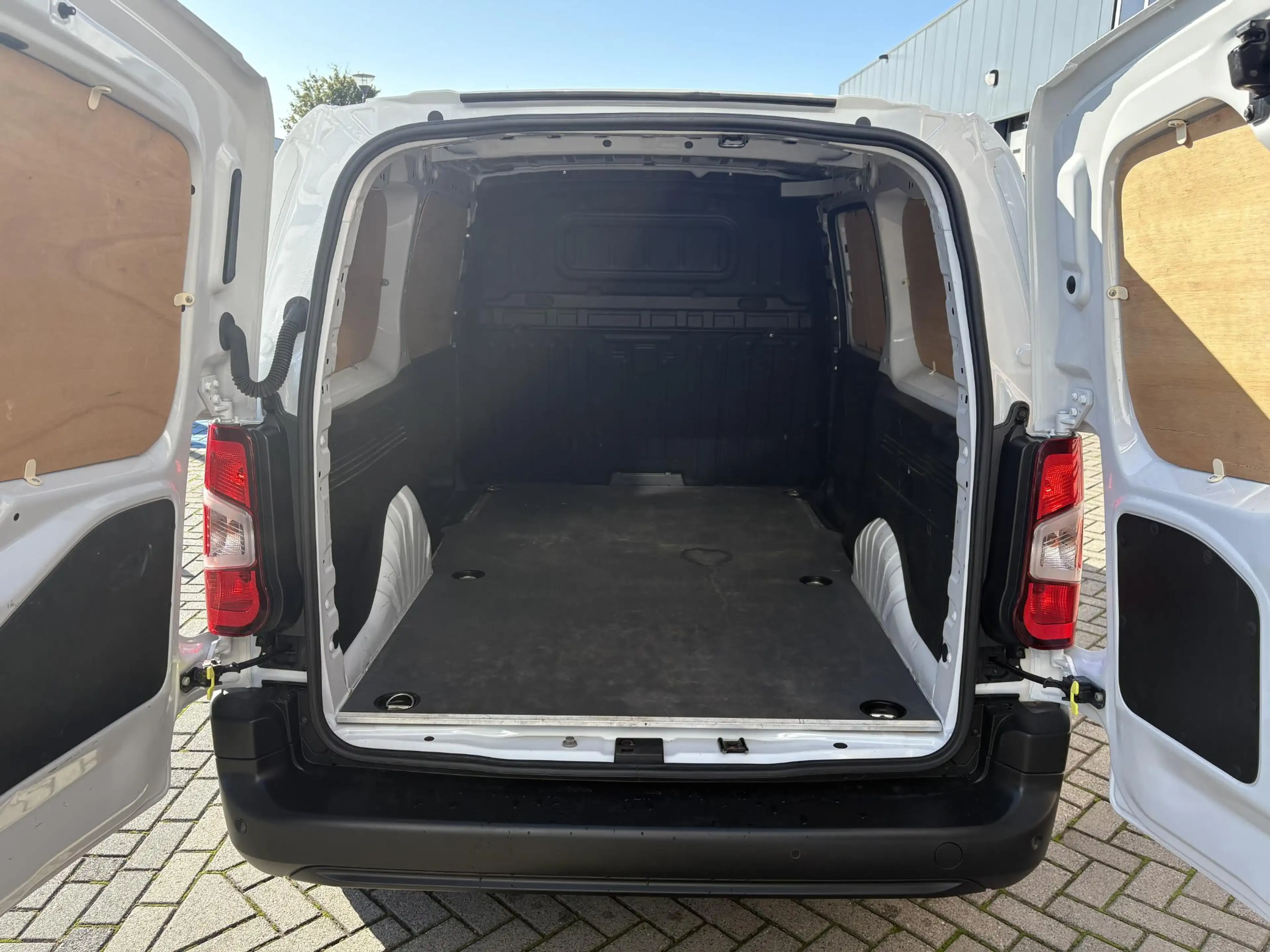 Toyota Proace City 1.5 D-4D COOL L2 ALL-SEASON 3-PERS AIRCO CRUISE BE — photo 7