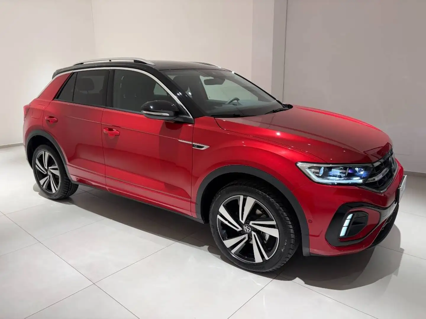 Volkswagen T-Roc 1.5 tsi R-Line dsg Rosso - 1