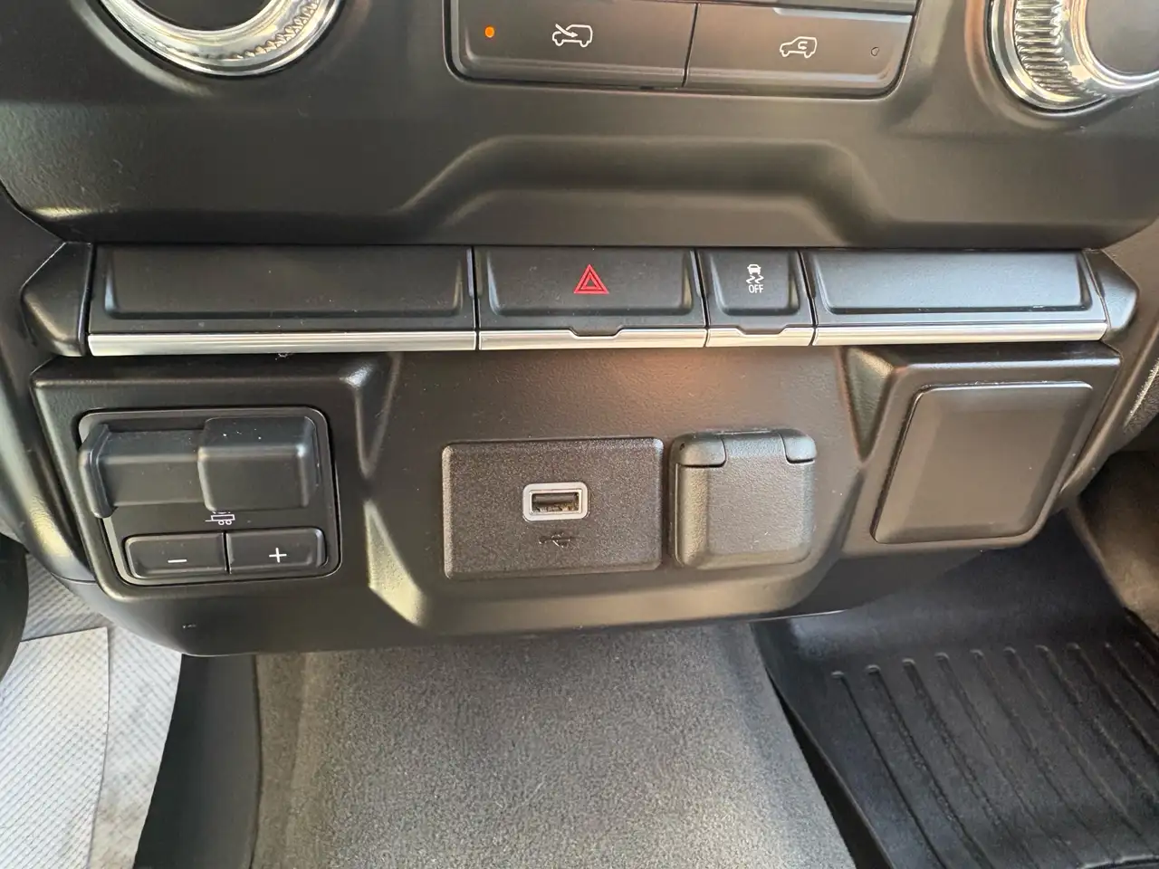 GMC Sierra 1500 fotografie GMC Sierra 1500
