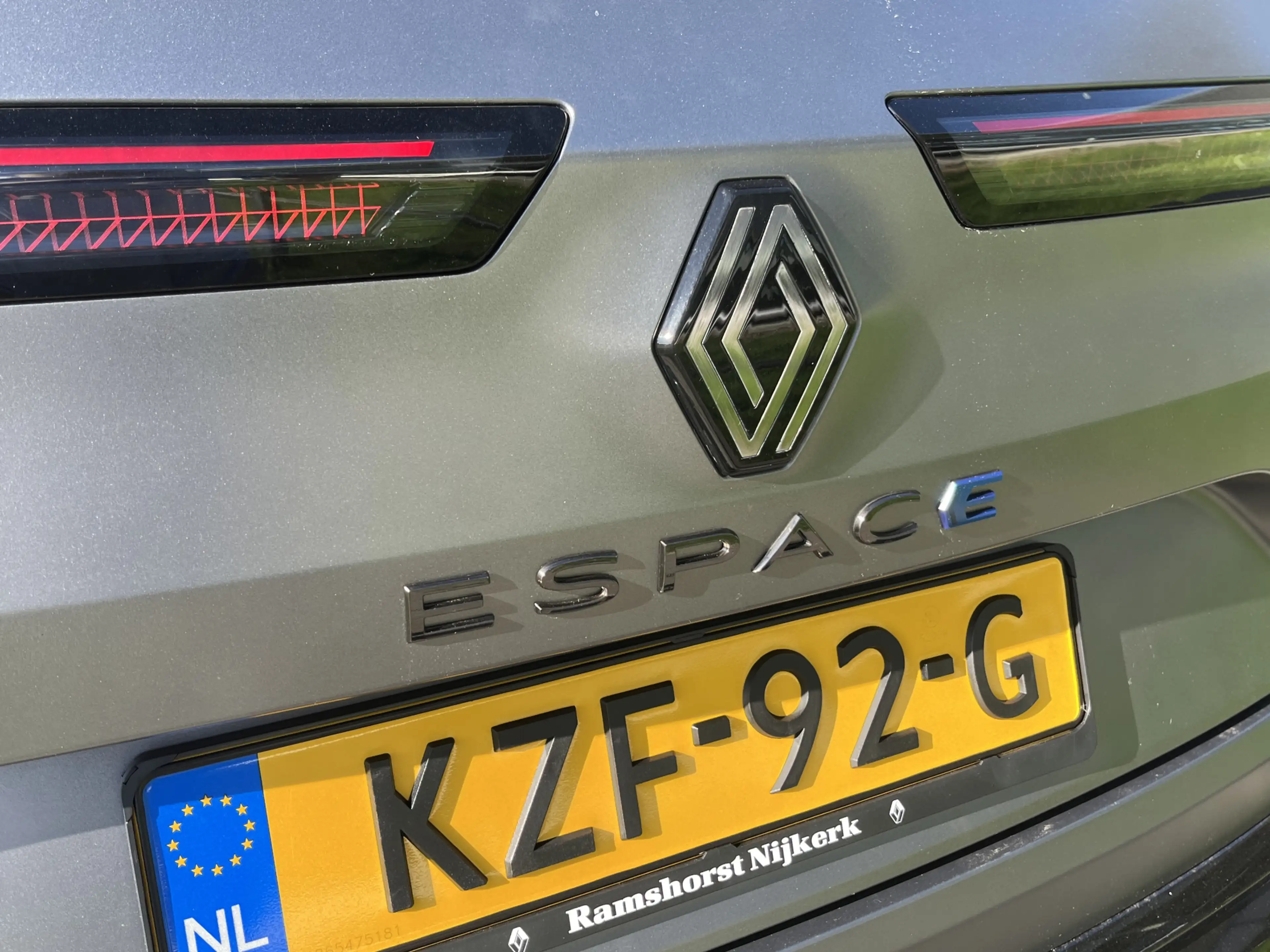Renault Espace E-Tech full hybrid 200 PK iconic esprit Alpine 7-P — photo 8