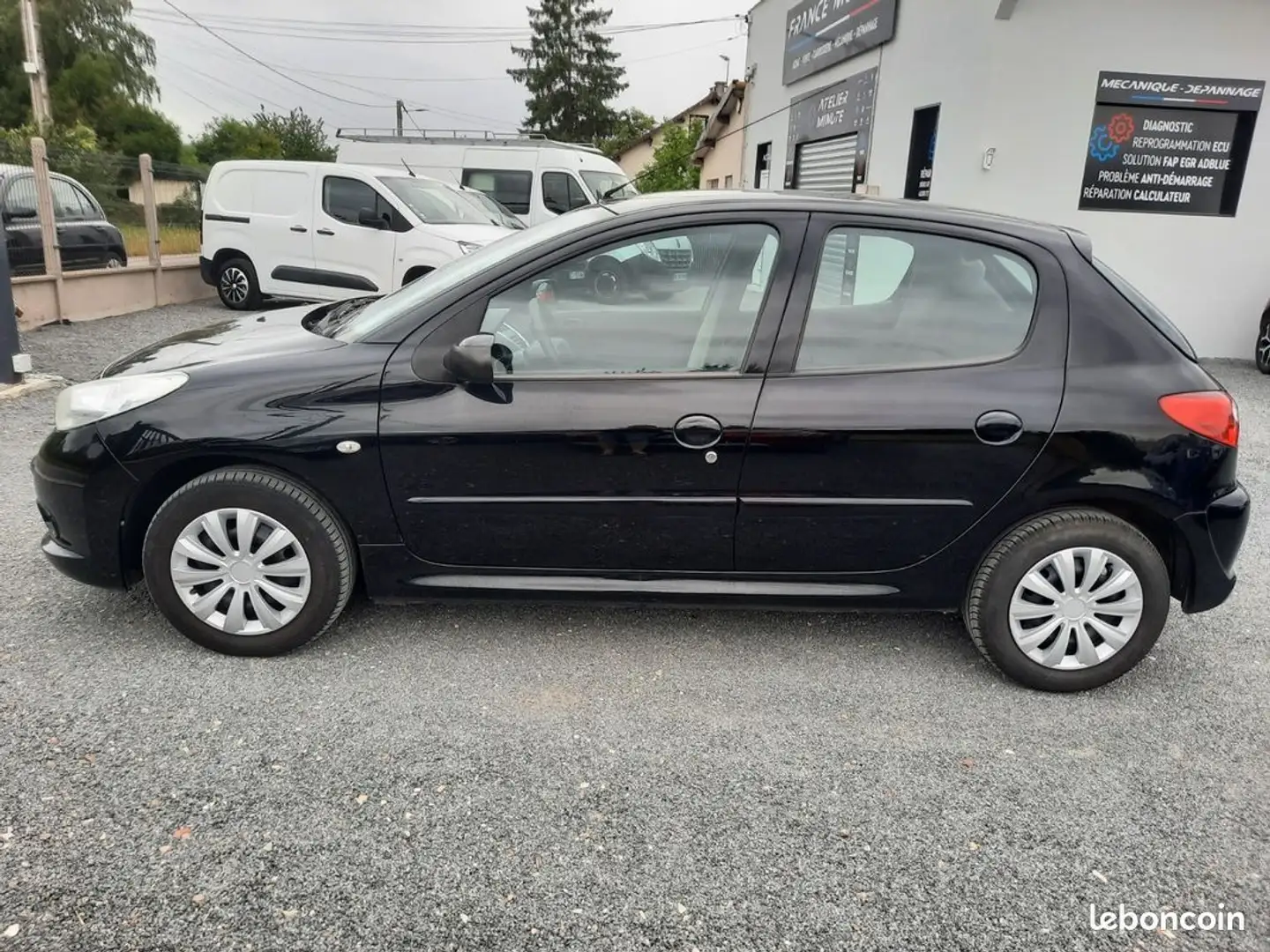 Peugeot 206 + X-Line Clim 33990KMS CERTIFIER TRES BON ETAT KIT Noir - 2