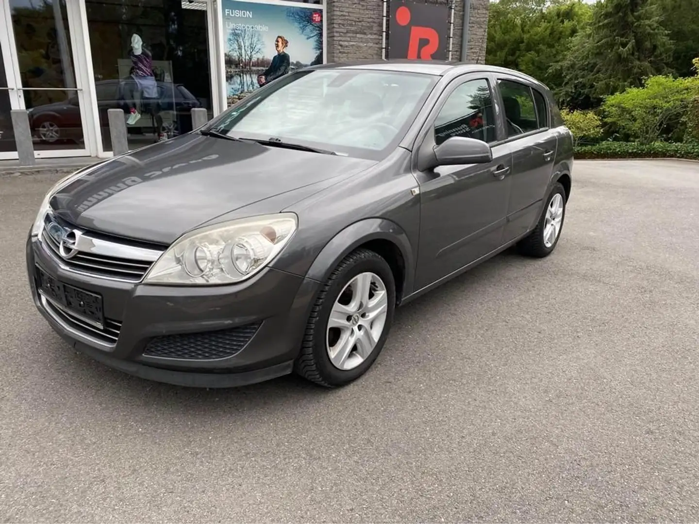 Opel Astra 1.4i Cosmo Gris - 1