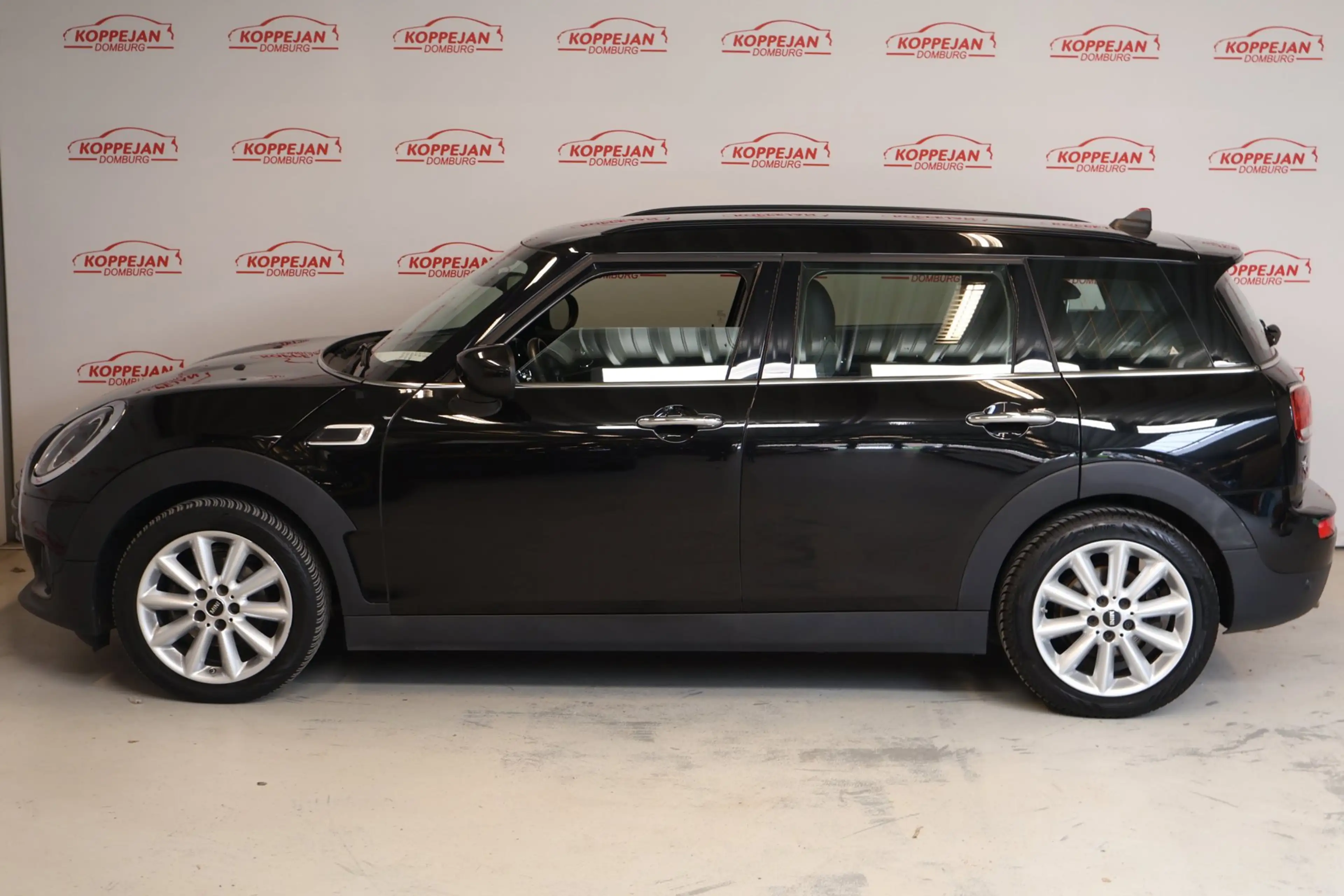 MINI One Clubman 1.5 Business Edition NL auto, LED, union jack, all — photo 4