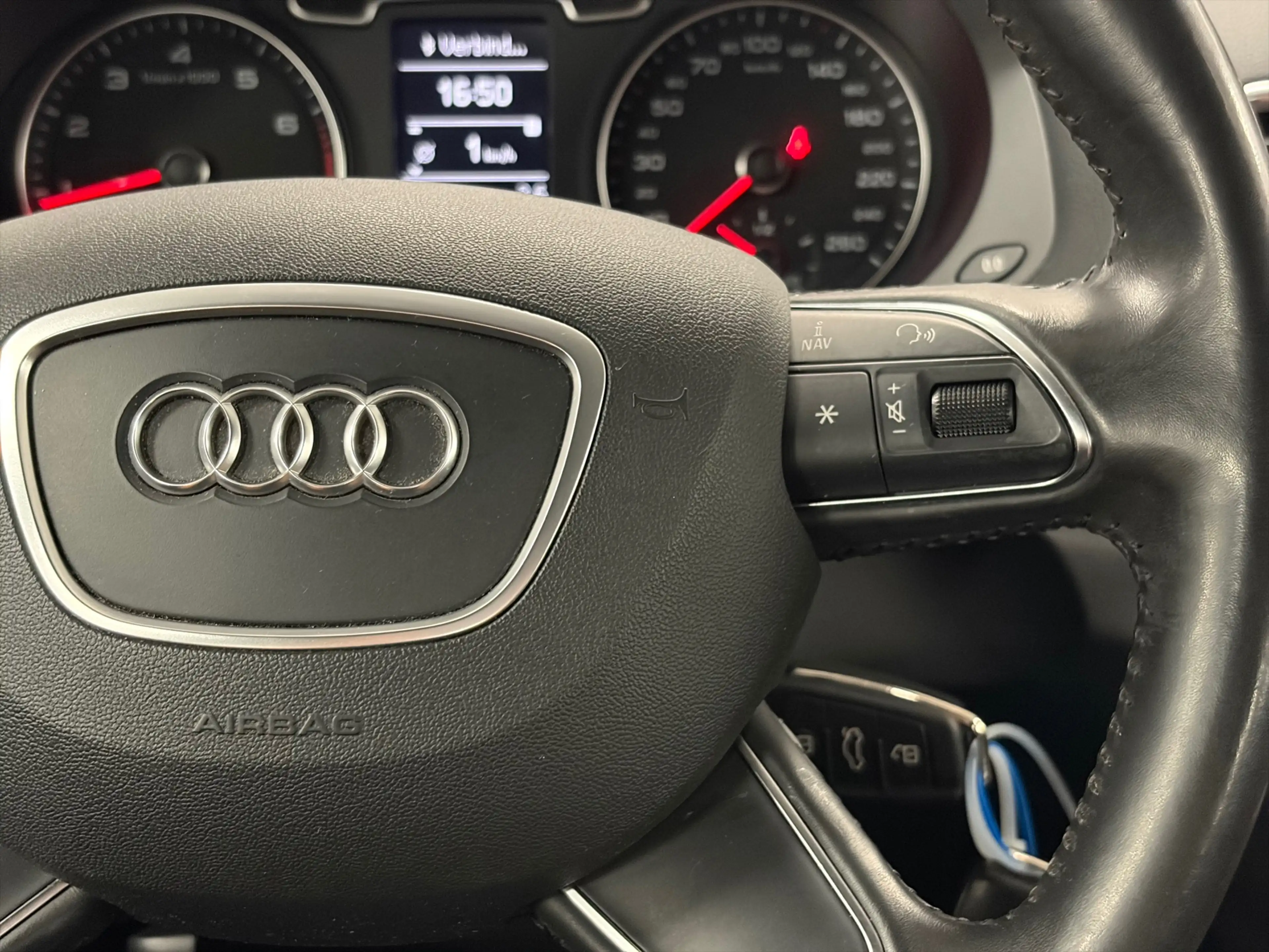 Audi Q3 2.0 TFSI quattro Pro Line*NAP*Cruise-Control*Navi* — photo 16