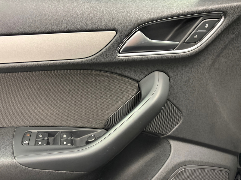 Audi Q3 2.0 TFSI quattro Pro Line*NAP*Cruise-Control*Navi* — photo 20