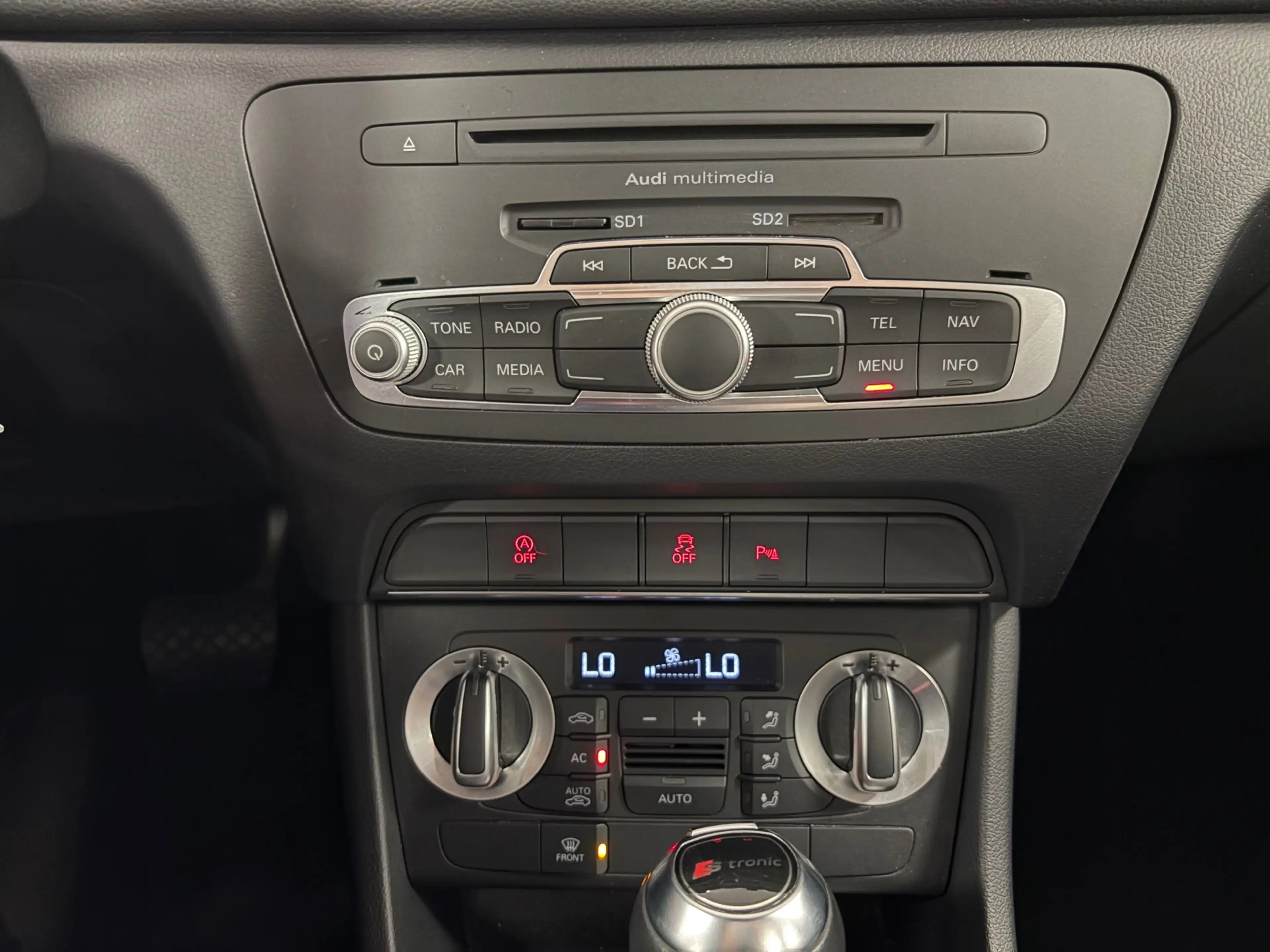 Audi Q3 2.0 TFSI quattro Pro Line*NAP*Cruise-Control*Navi* — photo 27