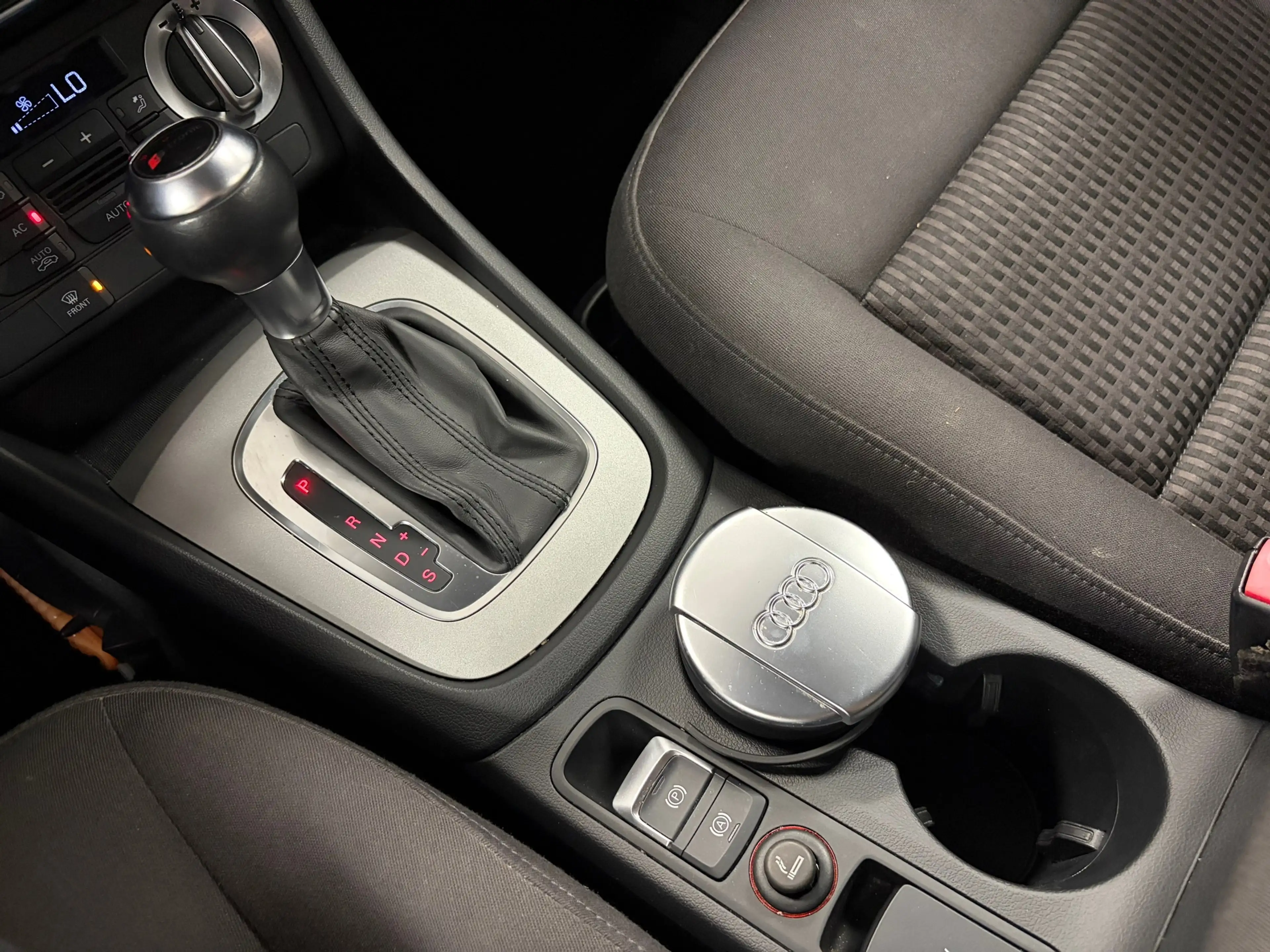 Audi Q3 2.0 TFSI quattro Pro Line*NAP*Cruise-Control*Navi* — photo 28
