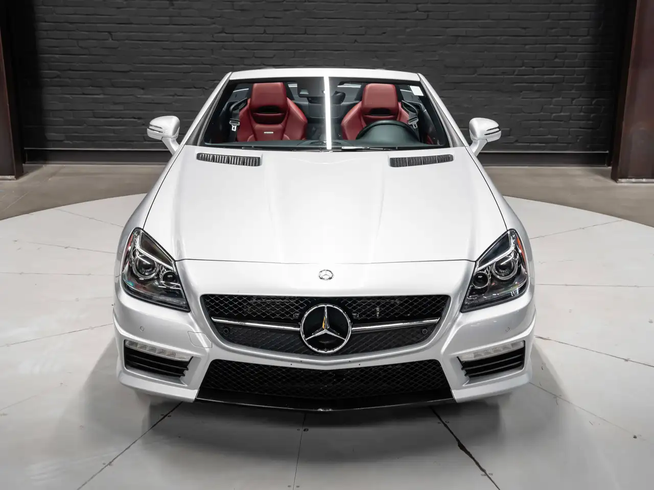 Mercedes-Benz SLK снимка Mercedes-Benz SLK