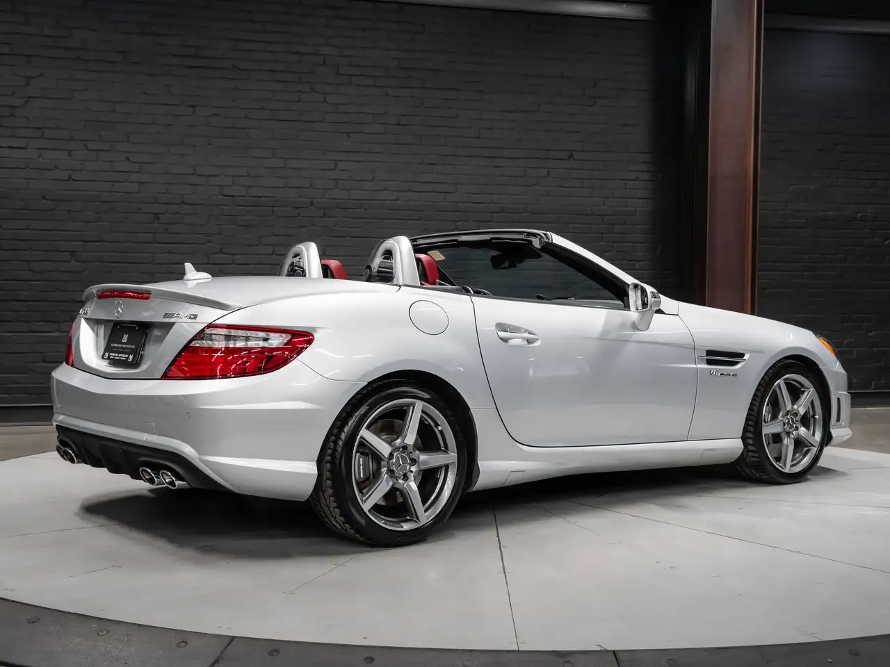 Mercedes-Benz SLK снимка Mercedes-Benz SLK