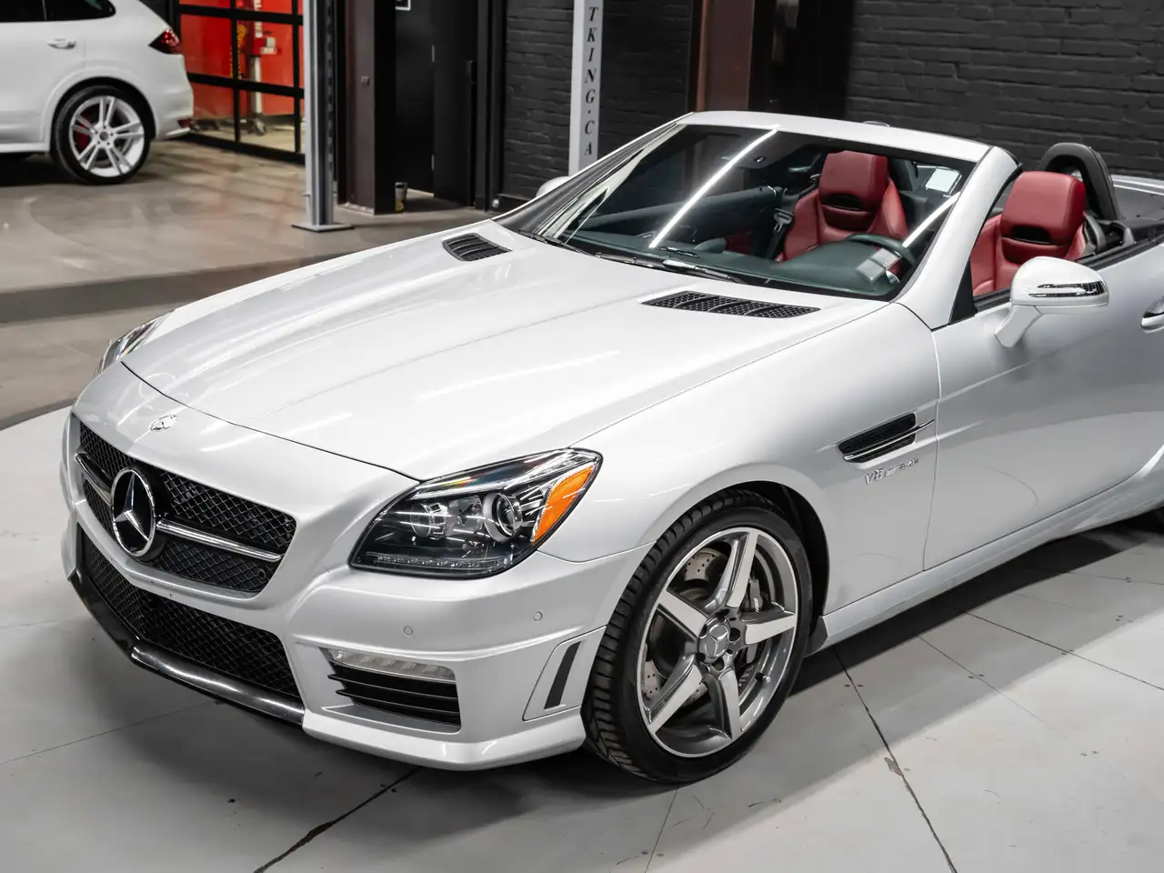 Mercedes-Benz SLK снимка Mercedes-Benz SLK