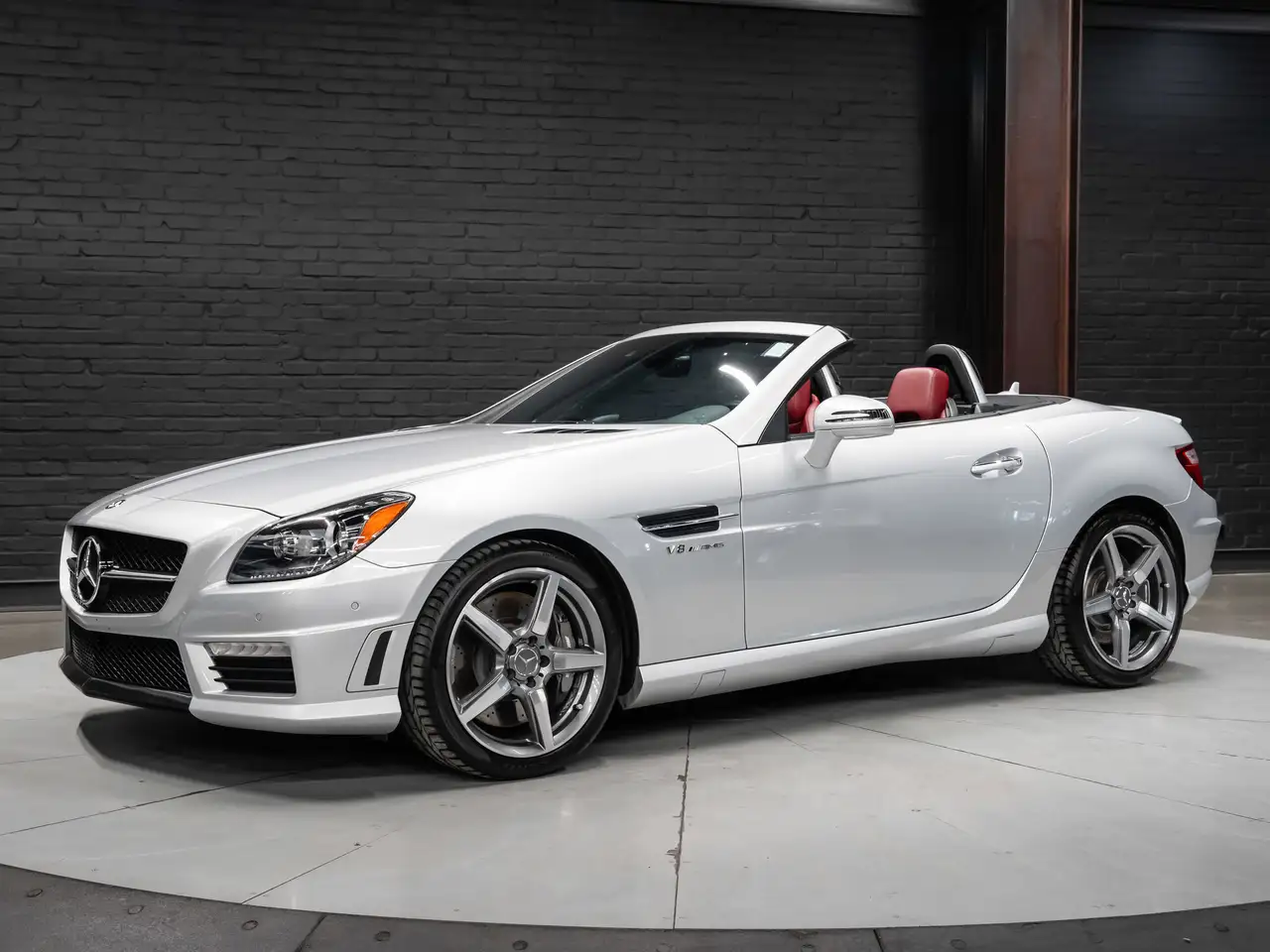 Mercedes-Benz SLK снимка Mercedes-Benz SLK