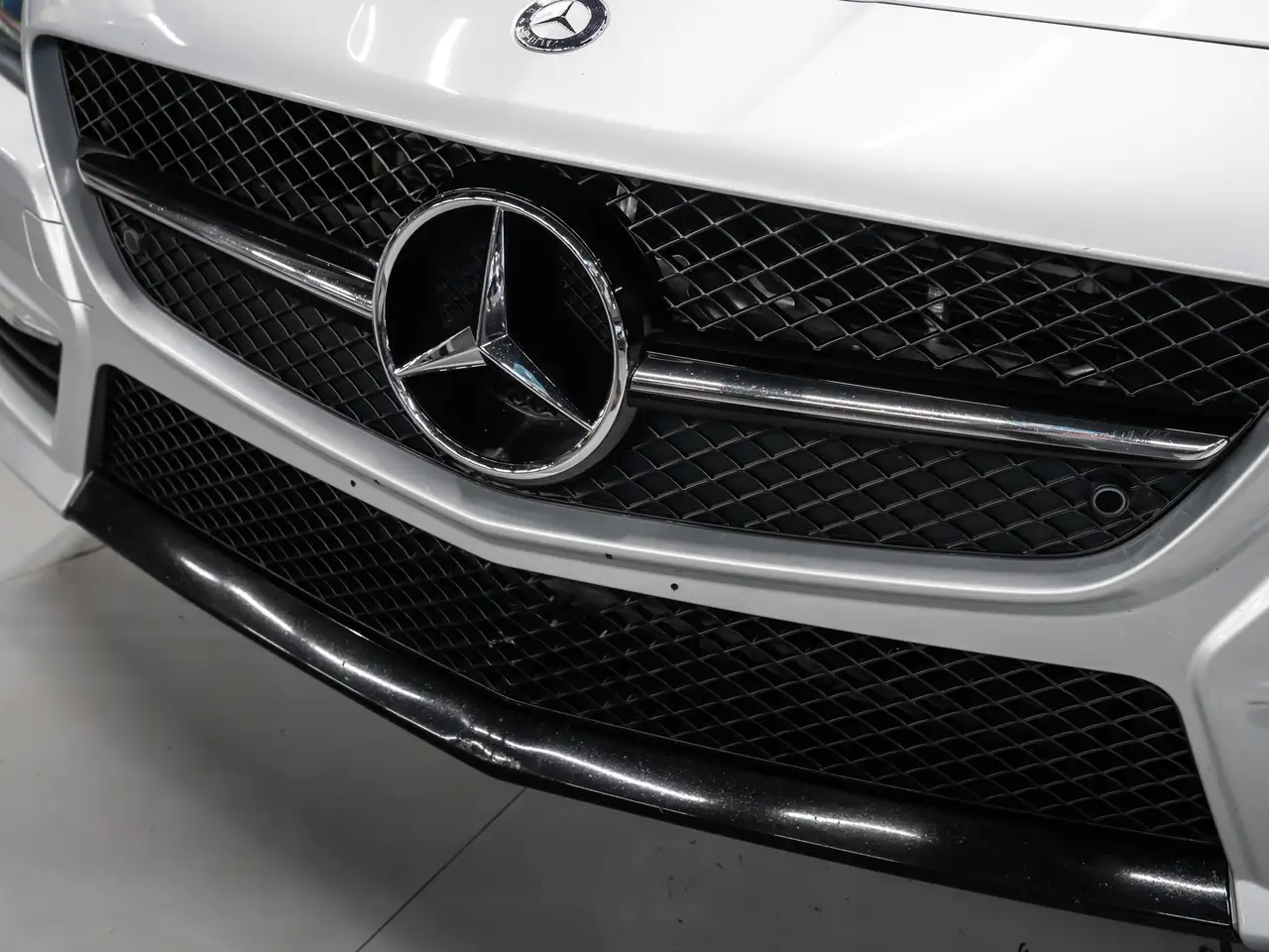 Mercedes-Benz SLK снимка Mercedes-Benz SLK