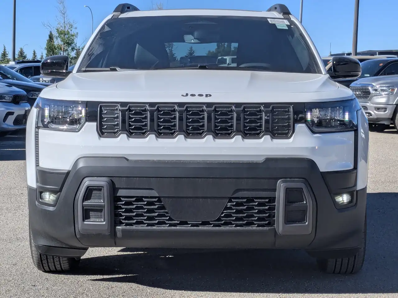Jeep Cherokee снимка Jeep Cherokee