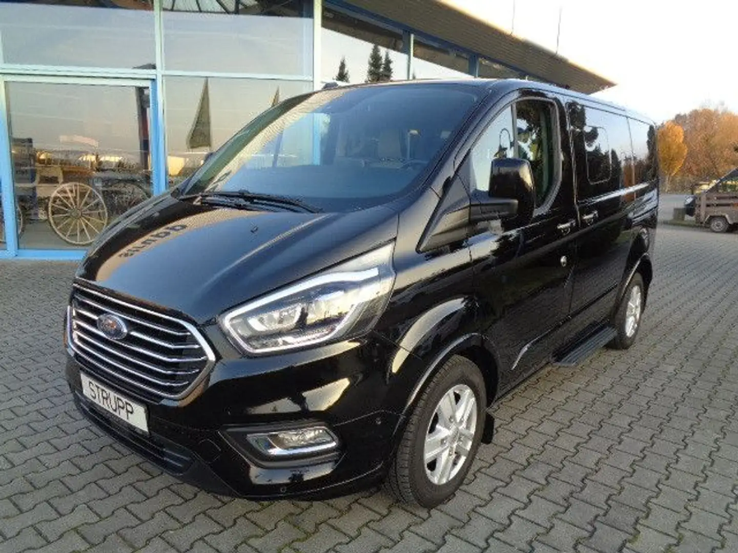 Ford Tourneo Custom Titanium X Aut/Xenon/Leder/AHK Schwarz - 1