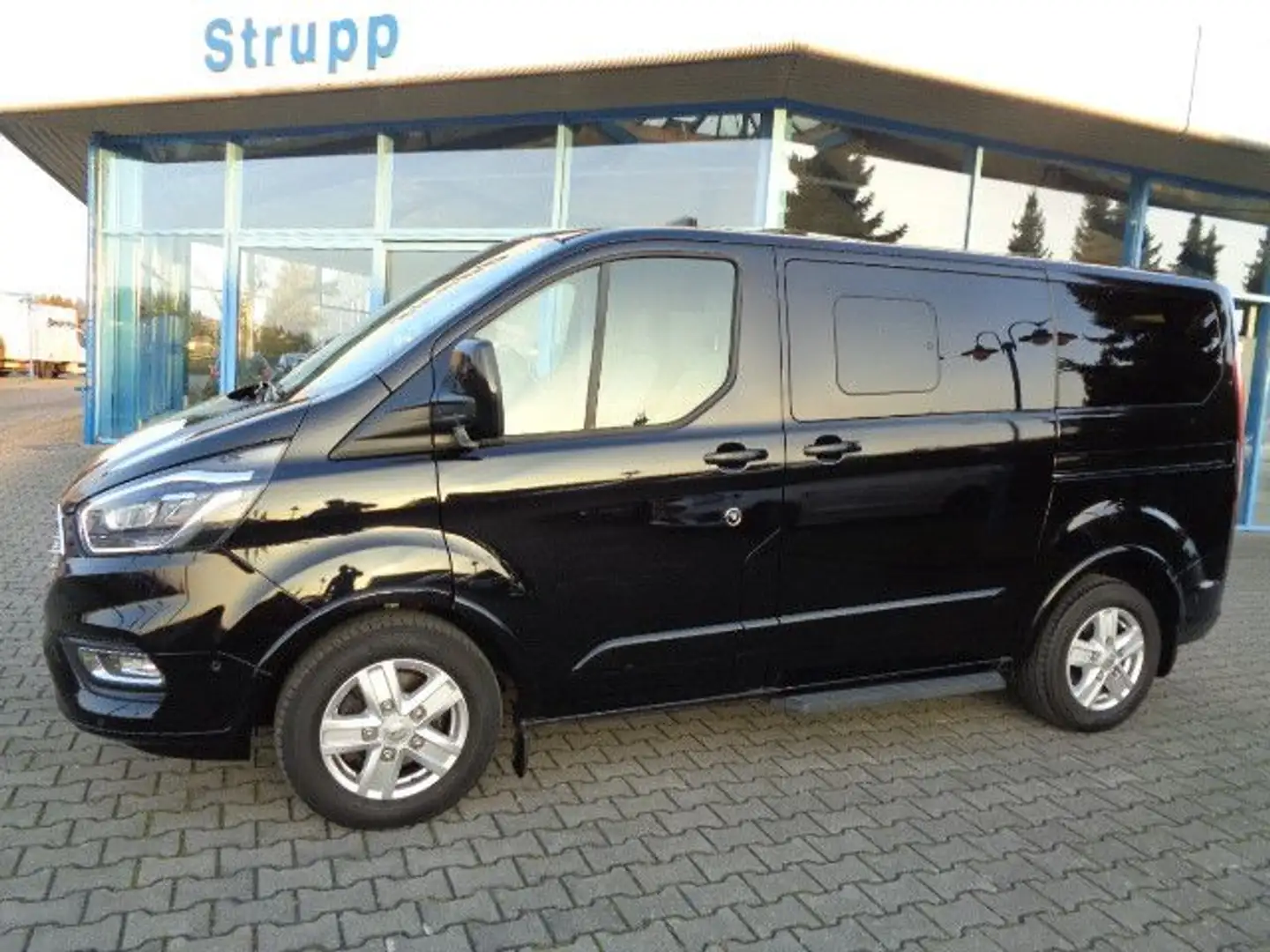 Ford Tourneo Custom Titanium X Aut/Xenon/Leder/AHK Schwarz - 2