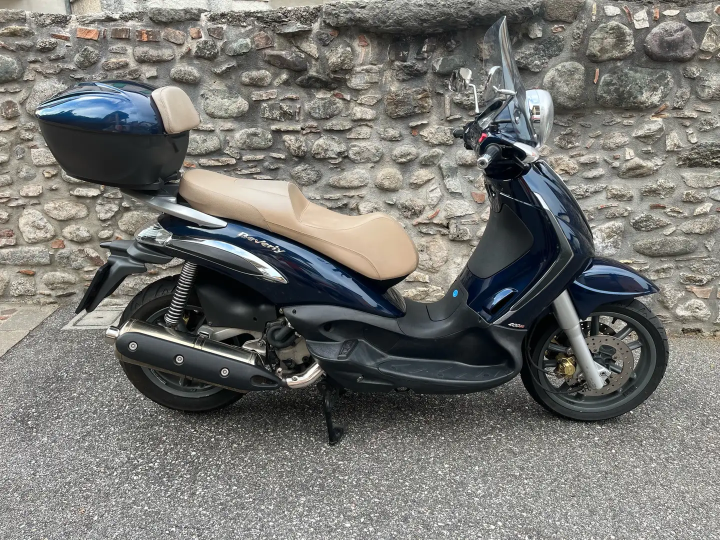 Piaggio Beverly 400 Tourer plava - 2