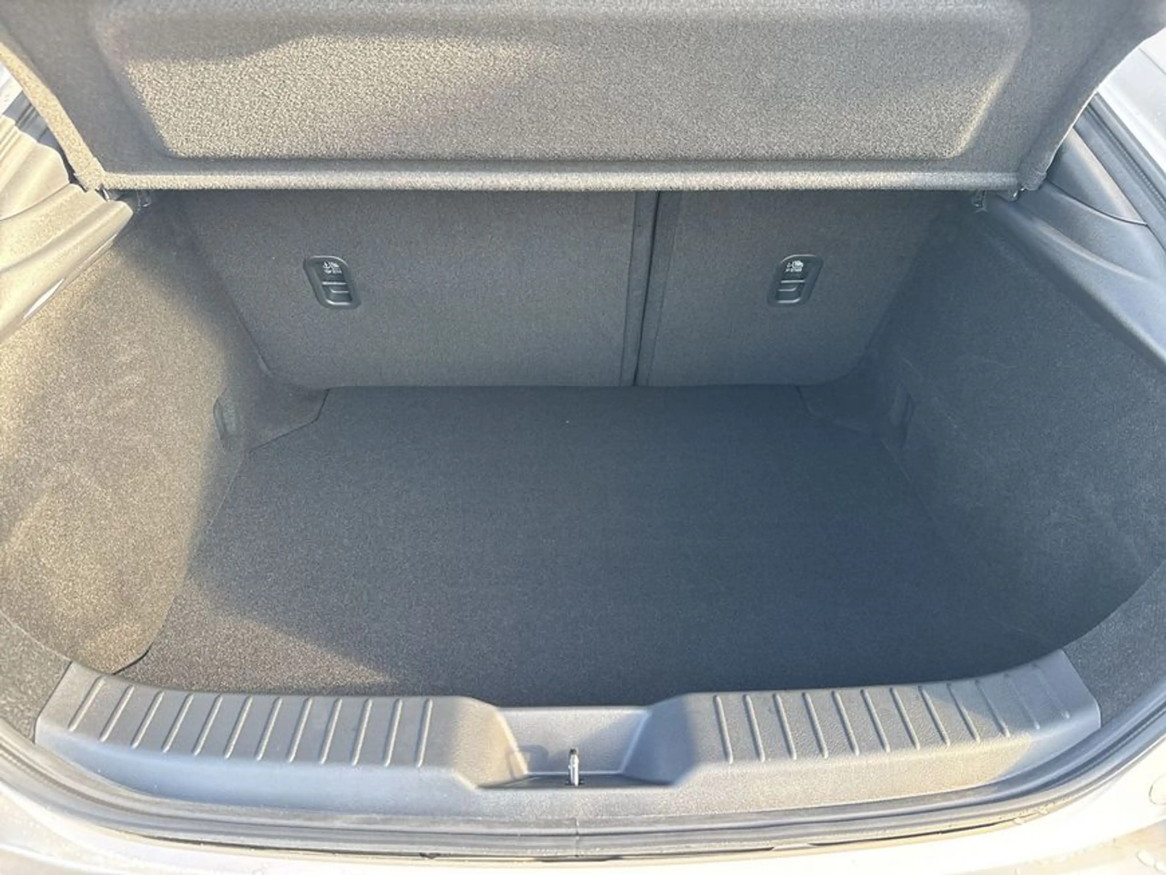 Mazda 3 2.5l e-SKYACTIV-G 140PS Aut. EXCLUSIVE-LINE — photo 8