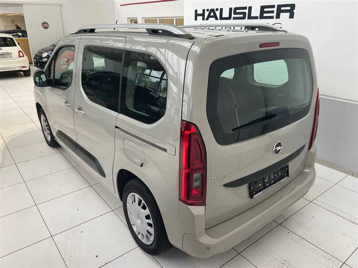 Opel Combo Life Edition 1.5 Diesel *PDC* *Tempomat* *Klimaaut Beige - 2