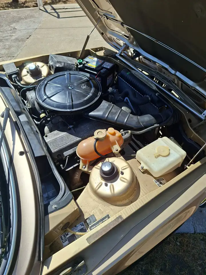 BMW 320i, foto 11