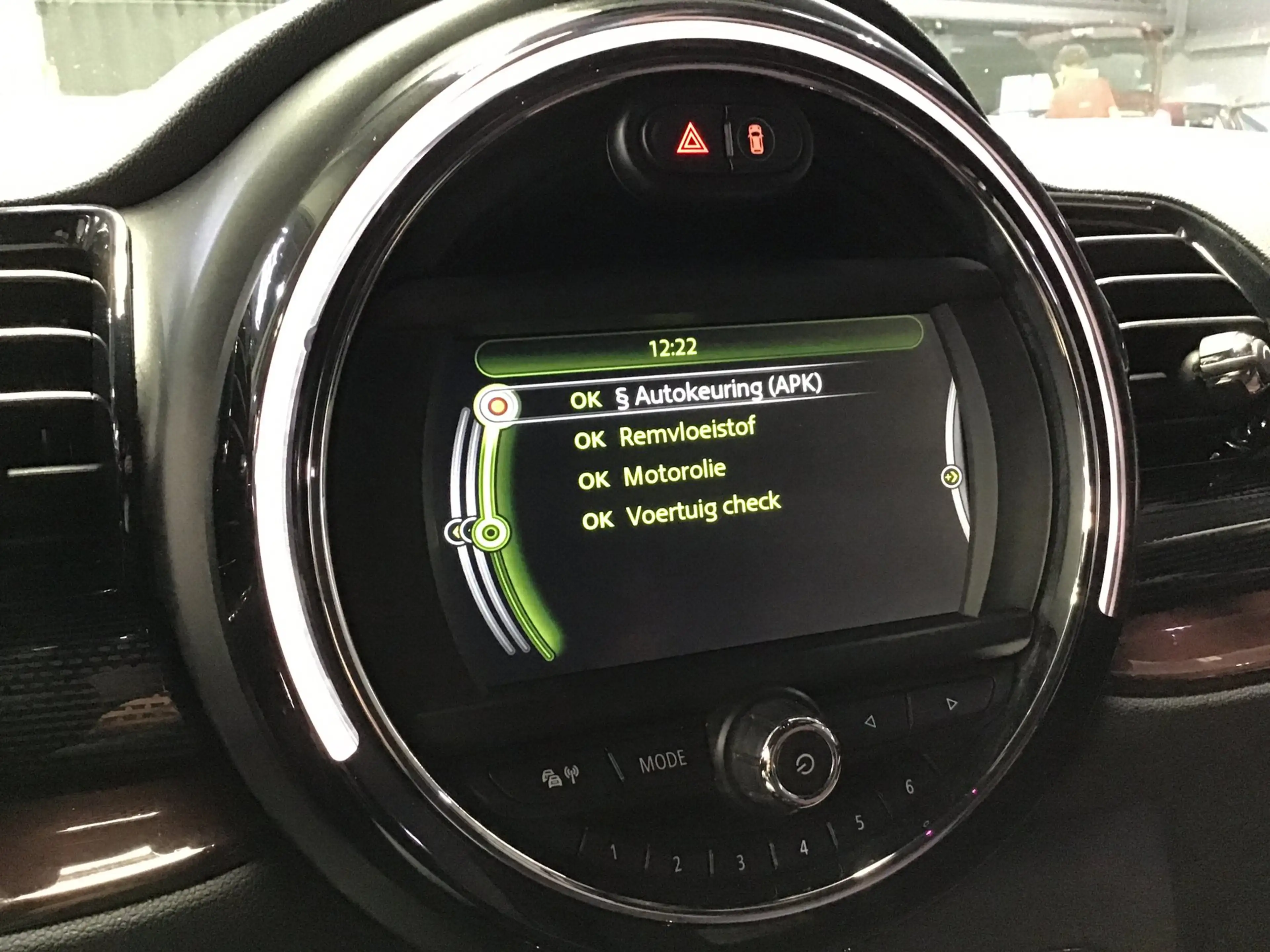 MINI Cooper Clubman 1.5 Chili Serious Business I New Apk + Banden + Be — photo 45