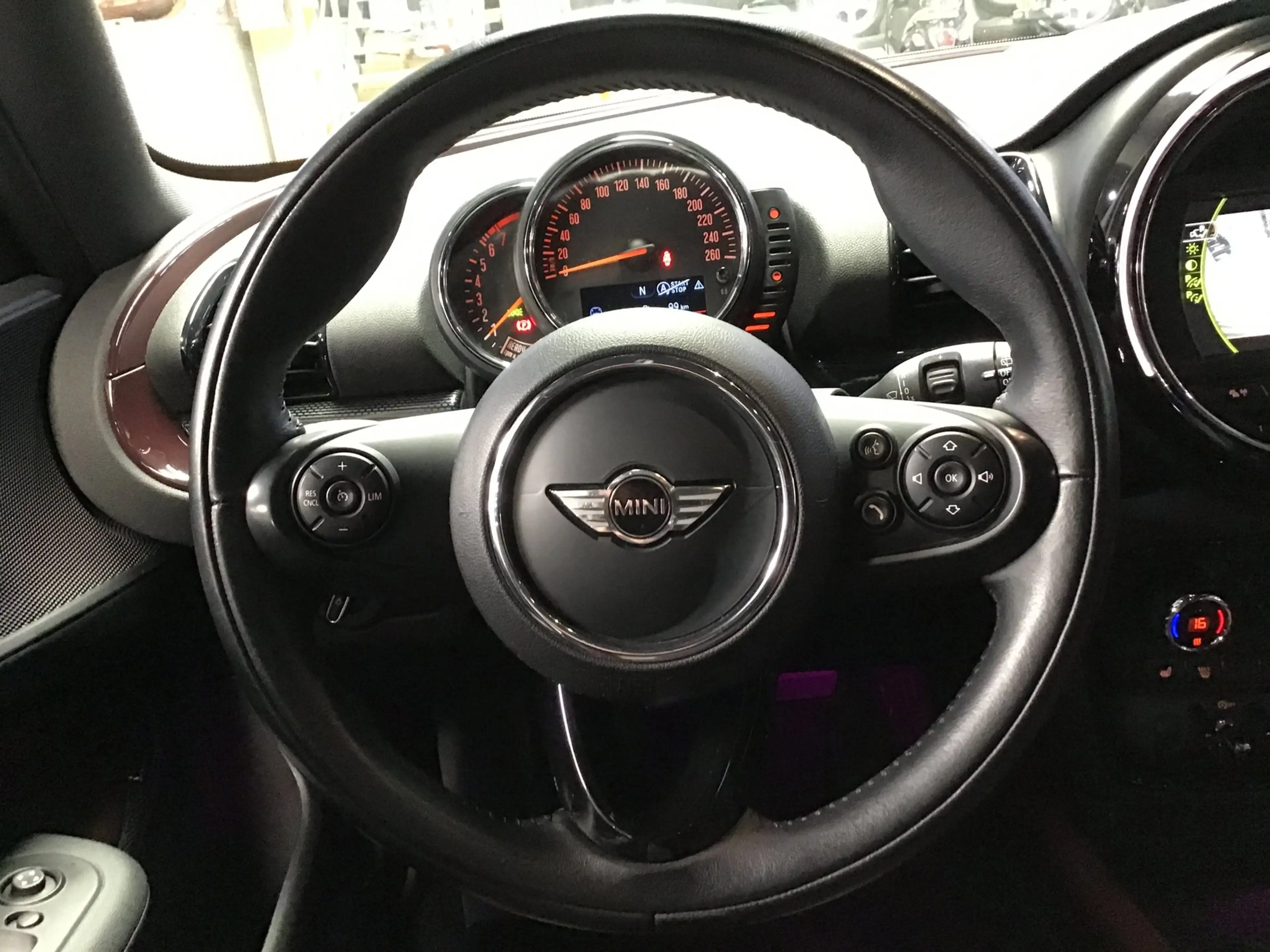MINI Cooper Clubman 1.5 Chili Serious Business I New Apk + Banden + Be — photo 33