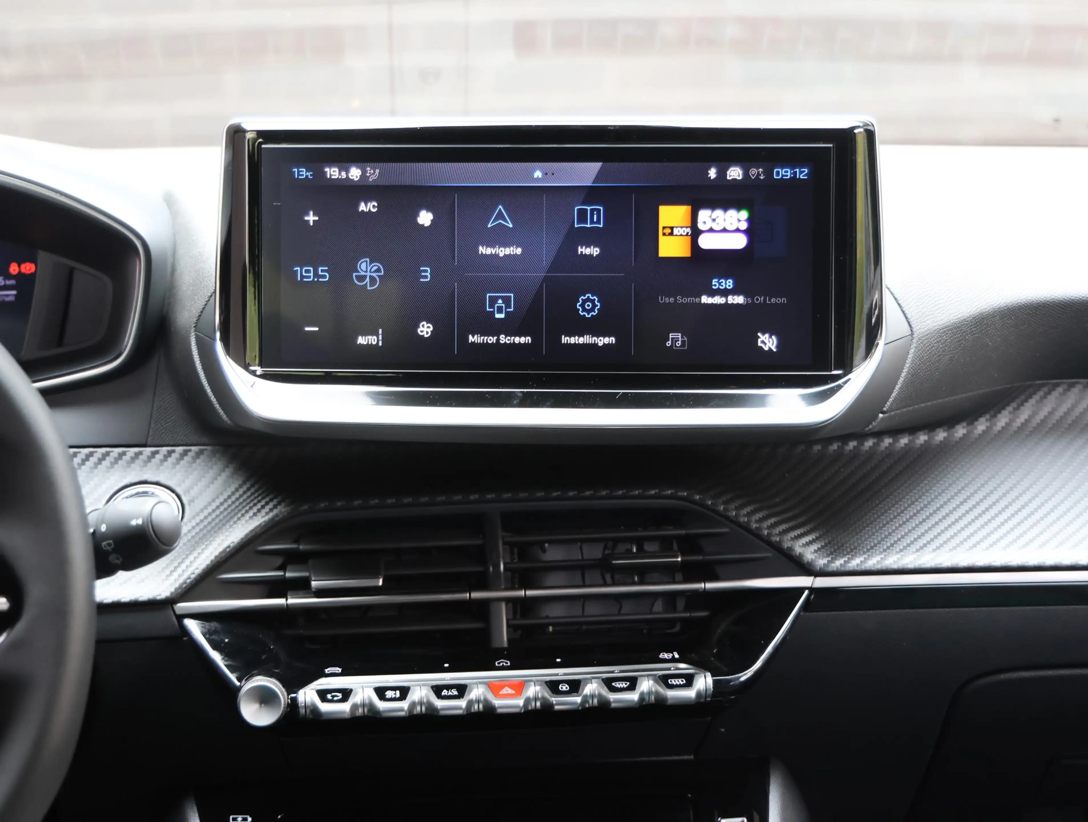 Peugeot 2008 SUV Nefkens Edition 110pk Hybrid | 360° Camera | A — photo 13