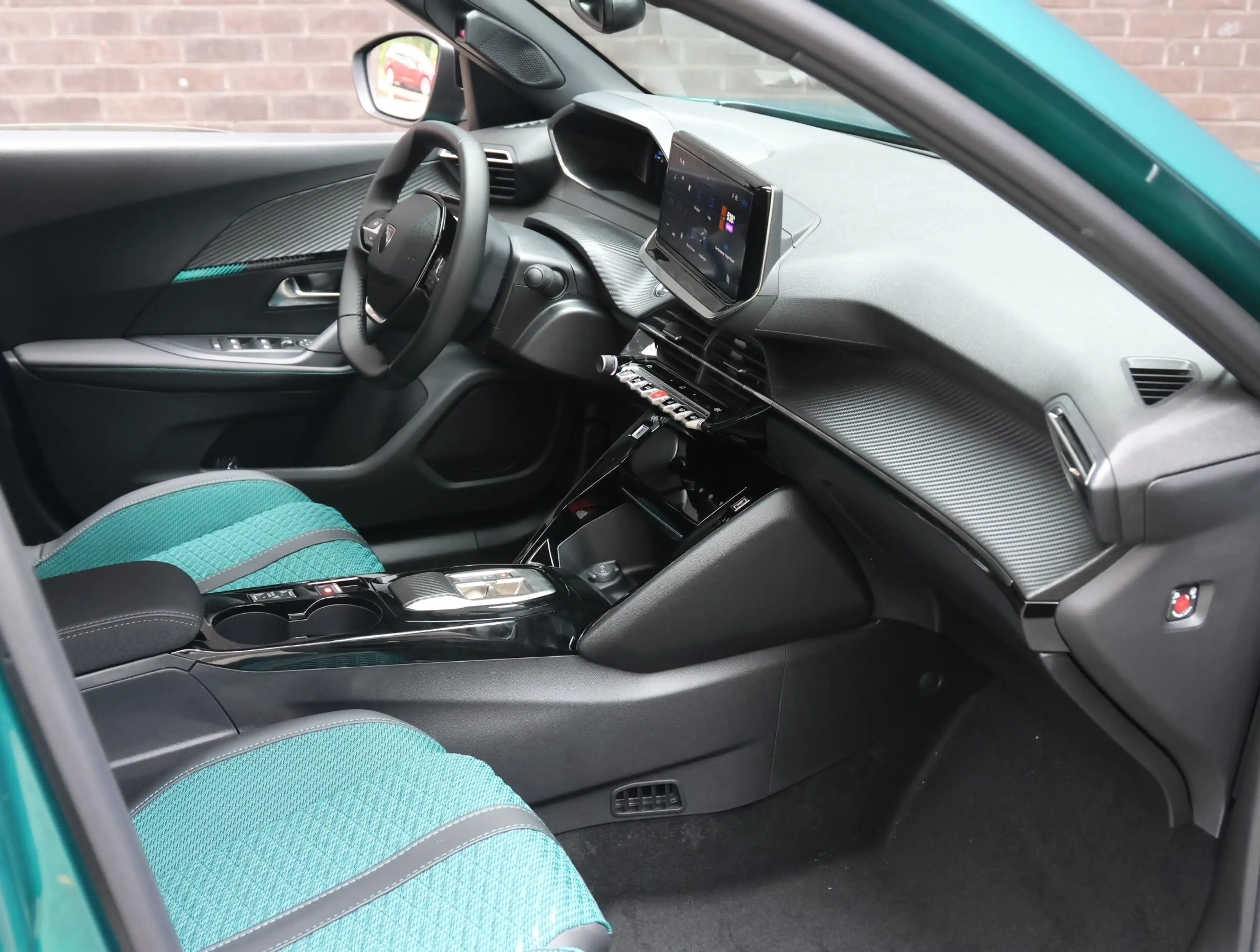 Peugeot 2008 SUV Nefkens Edition 110pk Hybrid | 360° Camera | A — photo 8