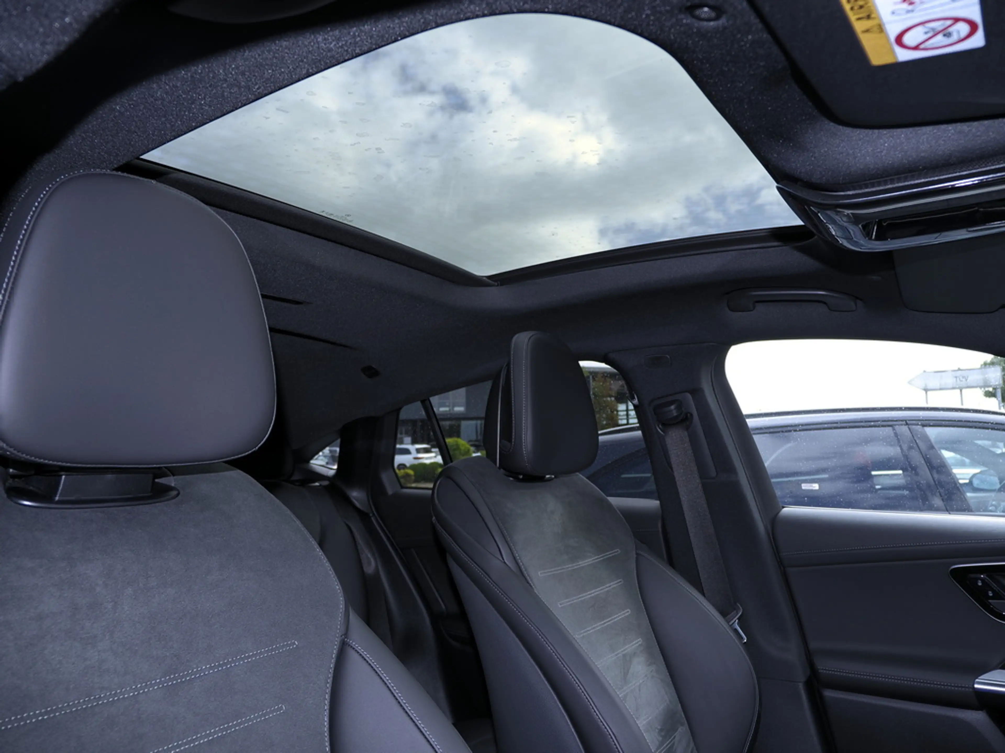 Mercedes-Benz GLC 450 d 4M COUPE AMG 360-KAM PANO NIGHT STANDH — photo 15
