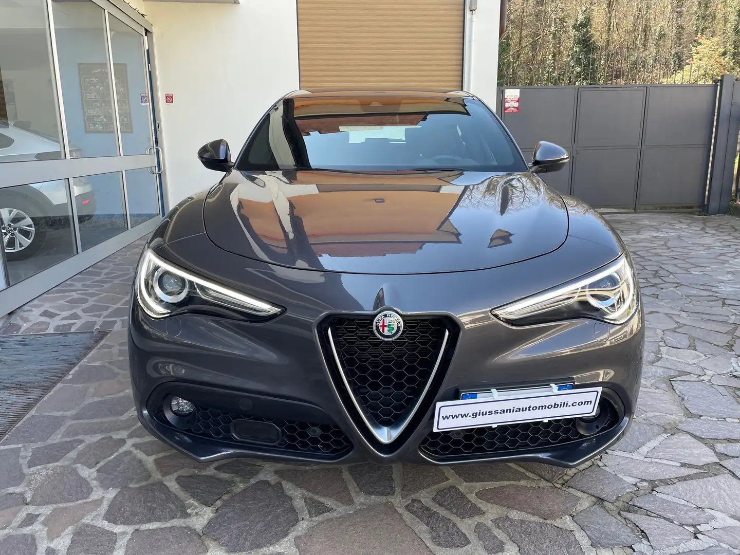Alfa Romeo Stelvio 2.2 t Super Business rwd 160cv auto UNICO PROPR. Grigio - 2